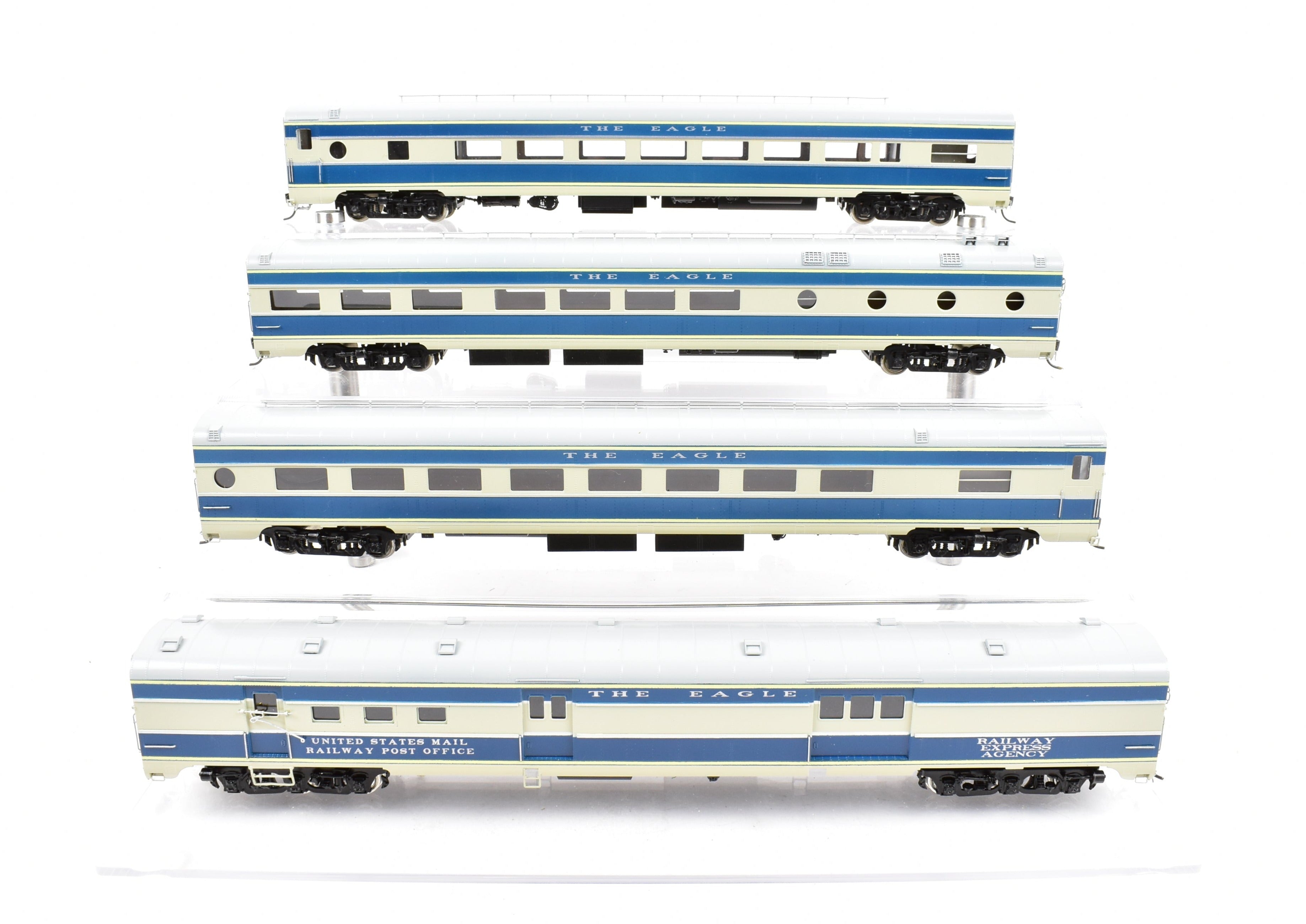 HO Scale Brass Model Train - Hallmark Models MP - Missouri Pacific and T&P - Texas & Pacific Texas Eagle Section 1 Four-Car Set for Model Train Enthusiasts