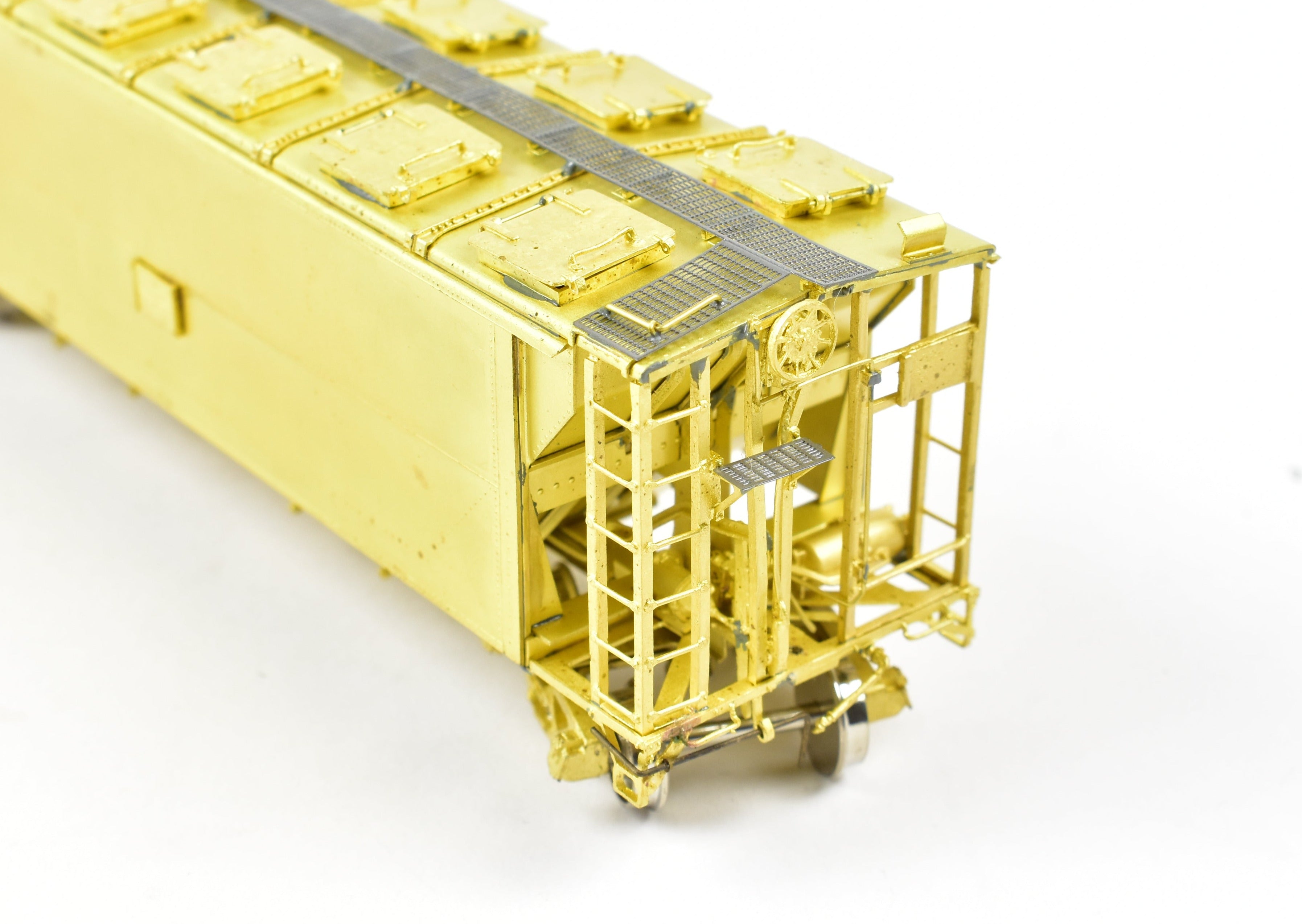 OMI HO Brass CNR Canadian National Railway 12-Hatch Slab Side Covered Hopper