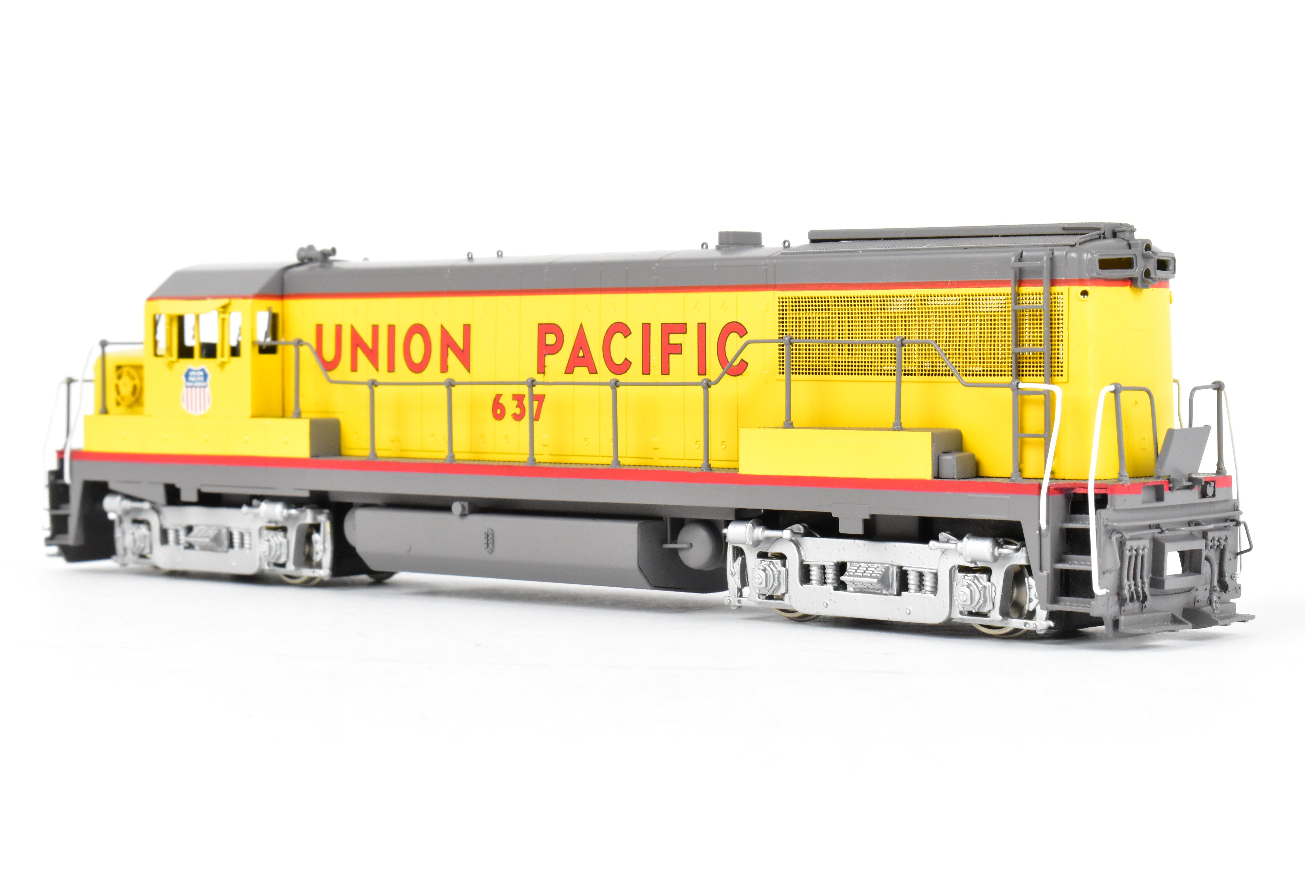 HO Scale Brass Model Train - Union Pacific GE U25B 2500 HP Low Hood (Intermediate) - Oriental Limited Edition, FP No. 637