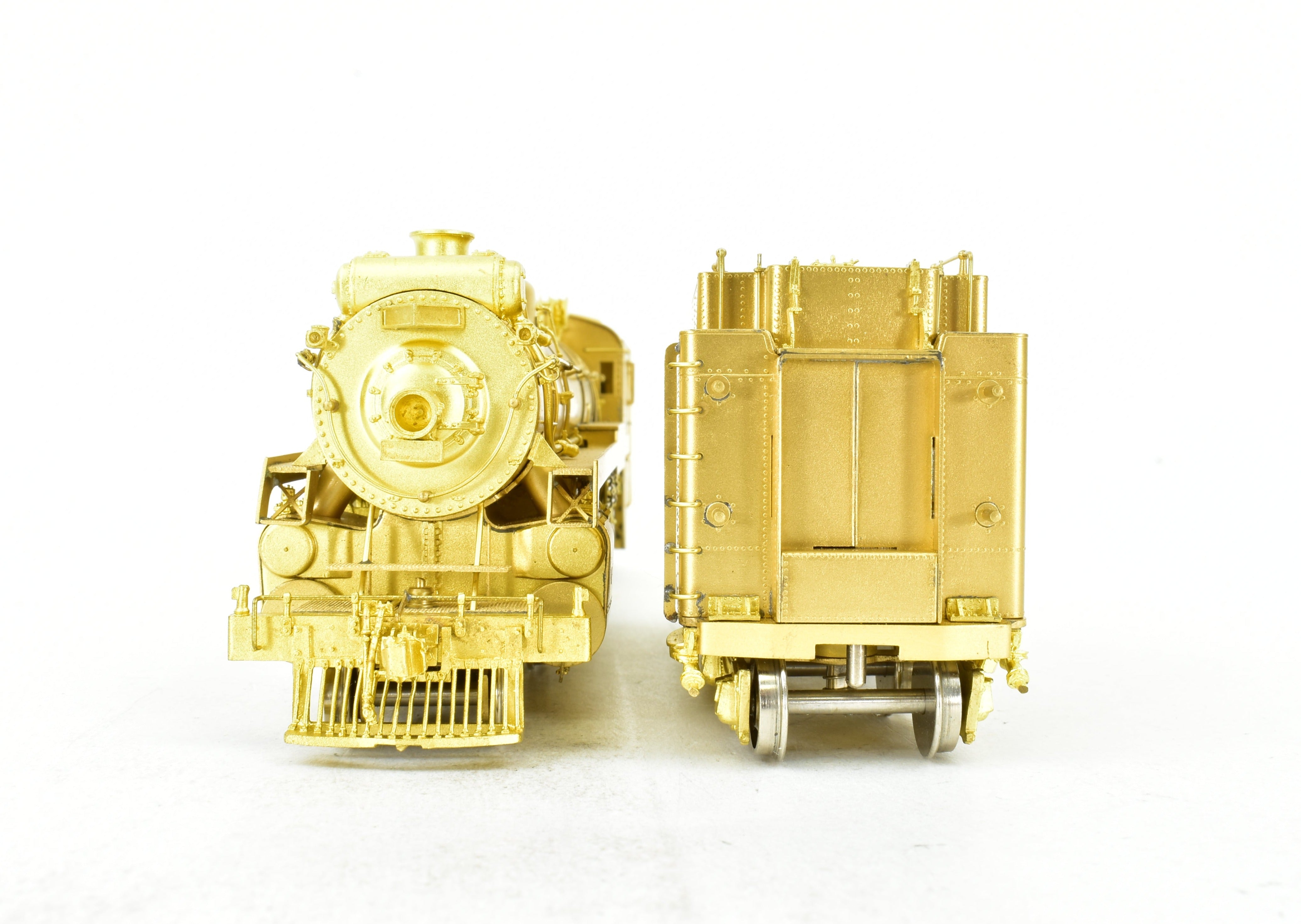 HO Scale Brass Van Hobbies Canadian Pacific Railway 4-6-2 Pacific No. 2700 Model