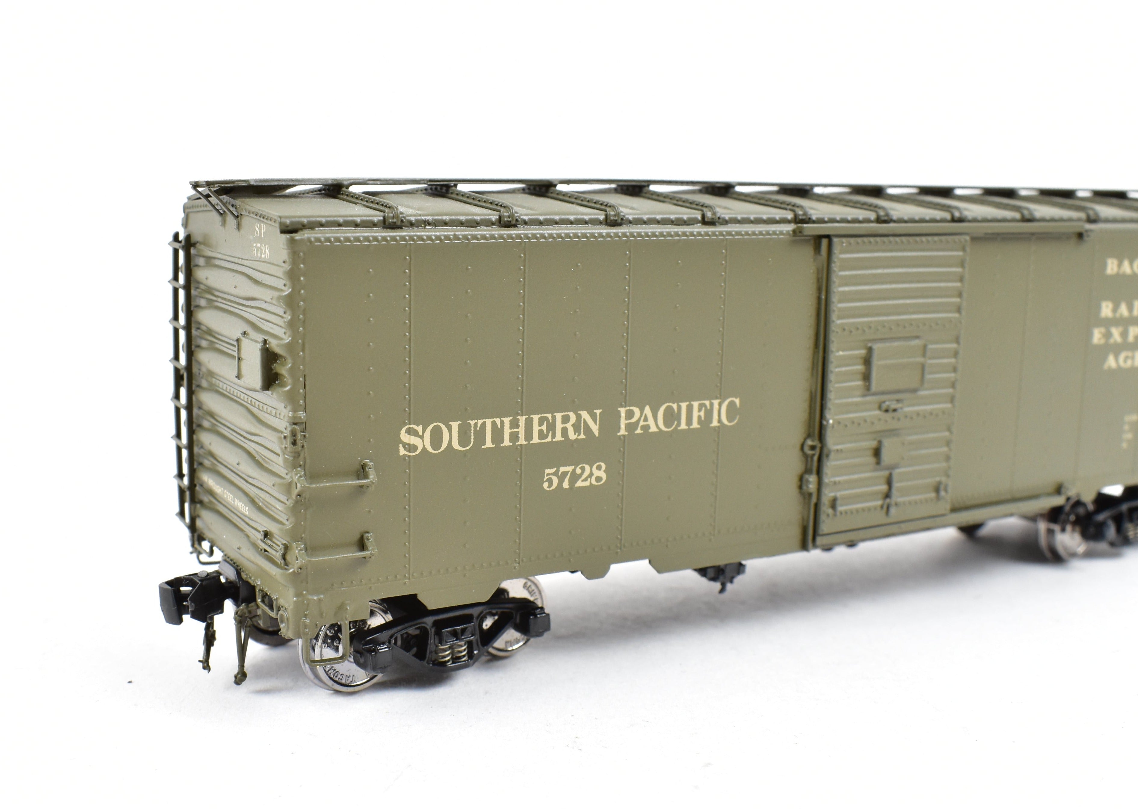 HO Scale Brass Southern Pacific B-50-24 Express Boxcar No. 5728 FP by Beaver Creek
