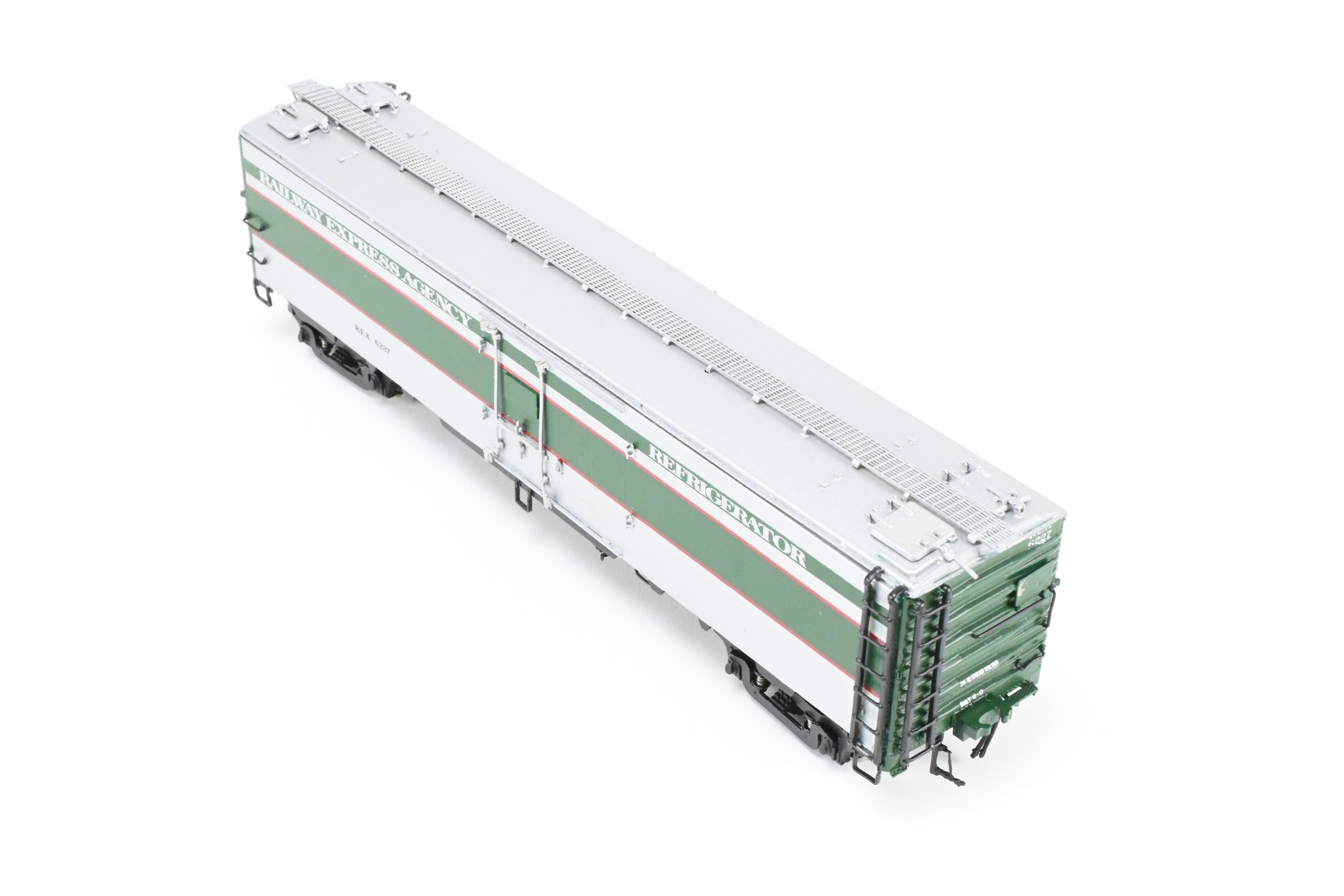 1993 HO Brass Challenger Imports 52' Steel Express Refrigerator Car