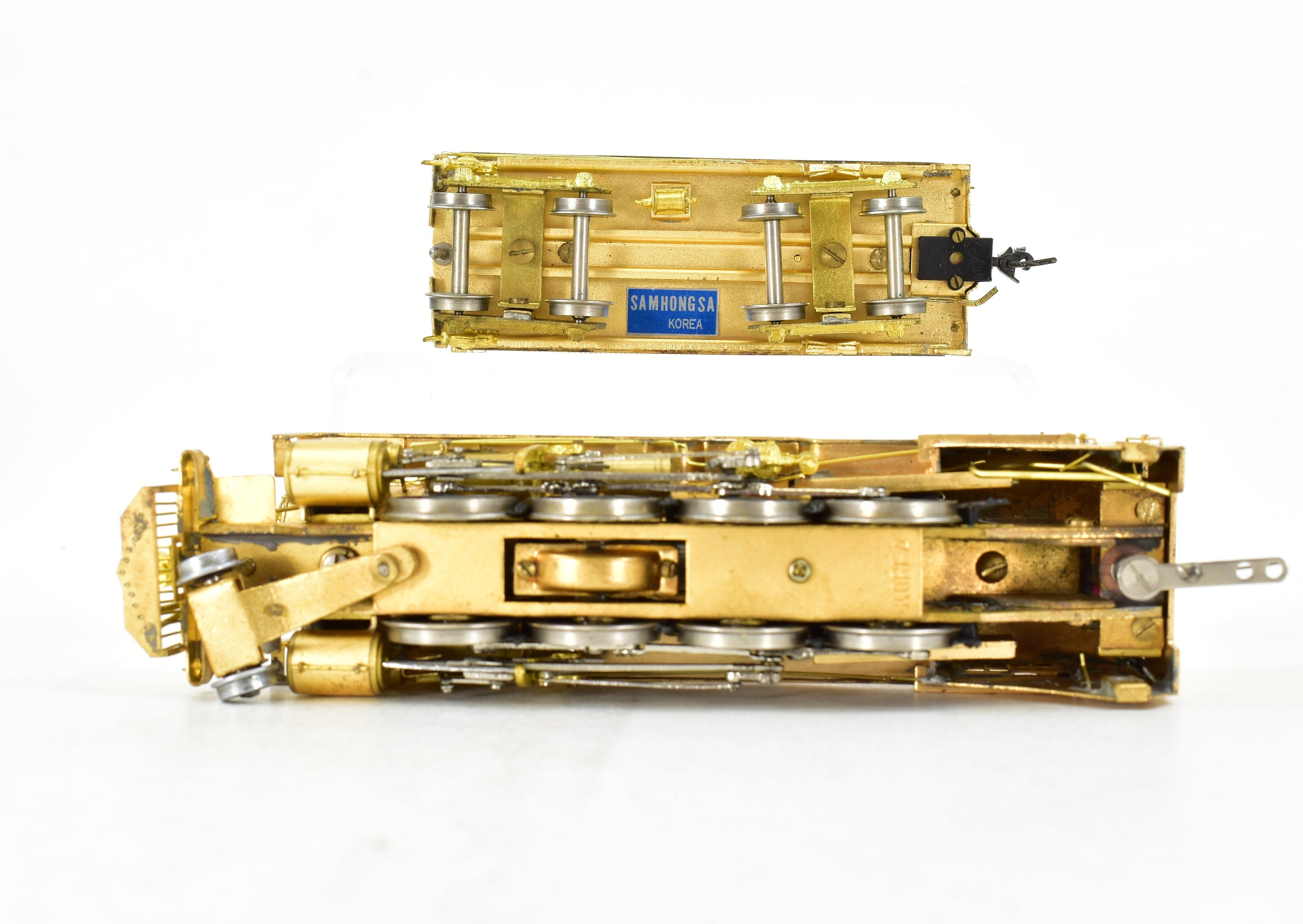High - Quality HO Scale Brass Model Train - Van Hobbies CPR Canadian Pacific Railway 2 - 8 - 0 Locomotive Replica