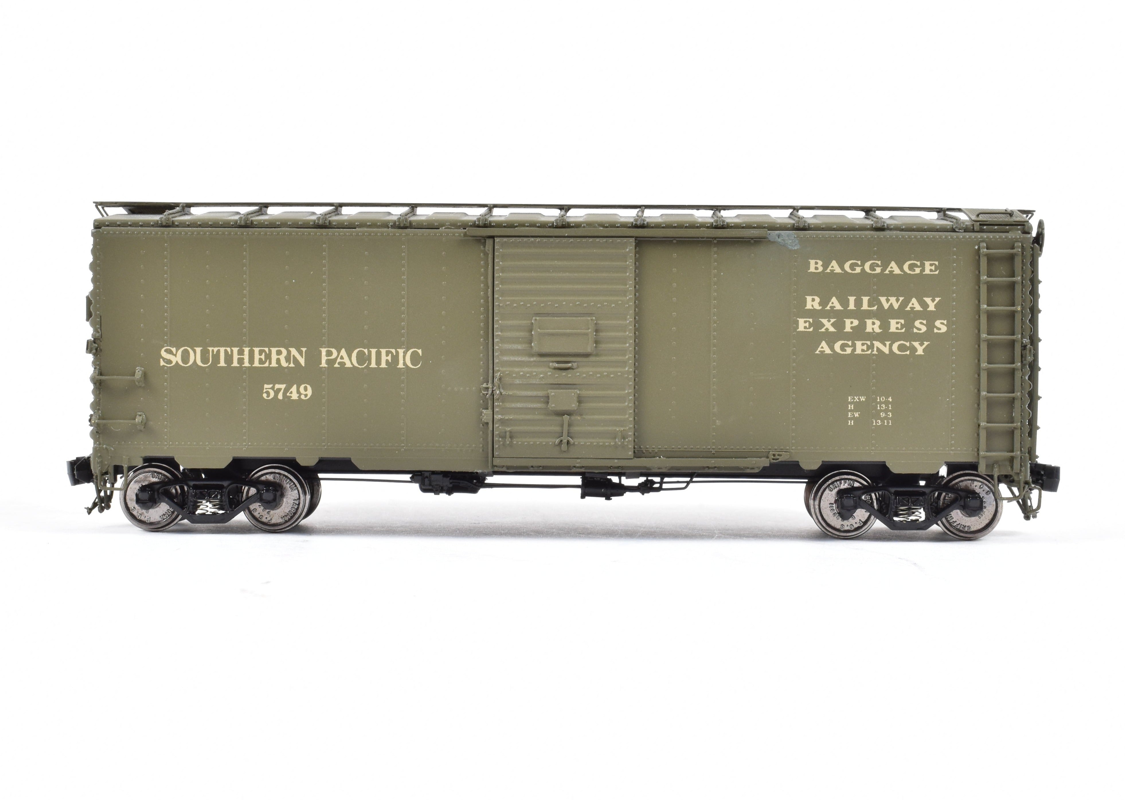 HO Scale Brass Southern Pacific B-50-24 Express Boxcar Model - Beaver Creek SP No. 5749 FP Collector's Edition