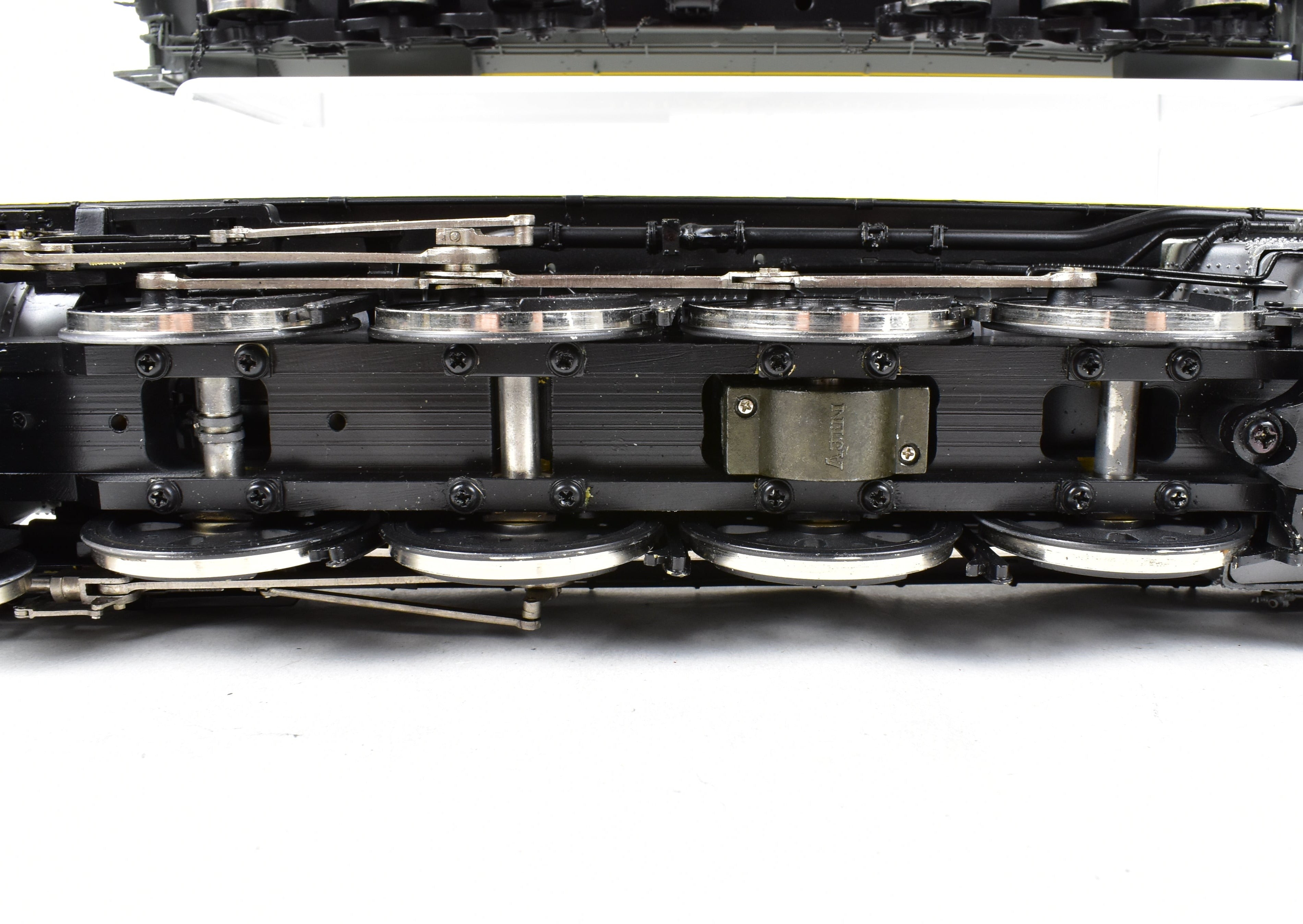 O Scale Brass Model Train - Overland Models, Inc. Union Pacific FEF - 1 4 - 8 - 4 Professional - Painted Locomotive No. 818 by TTG