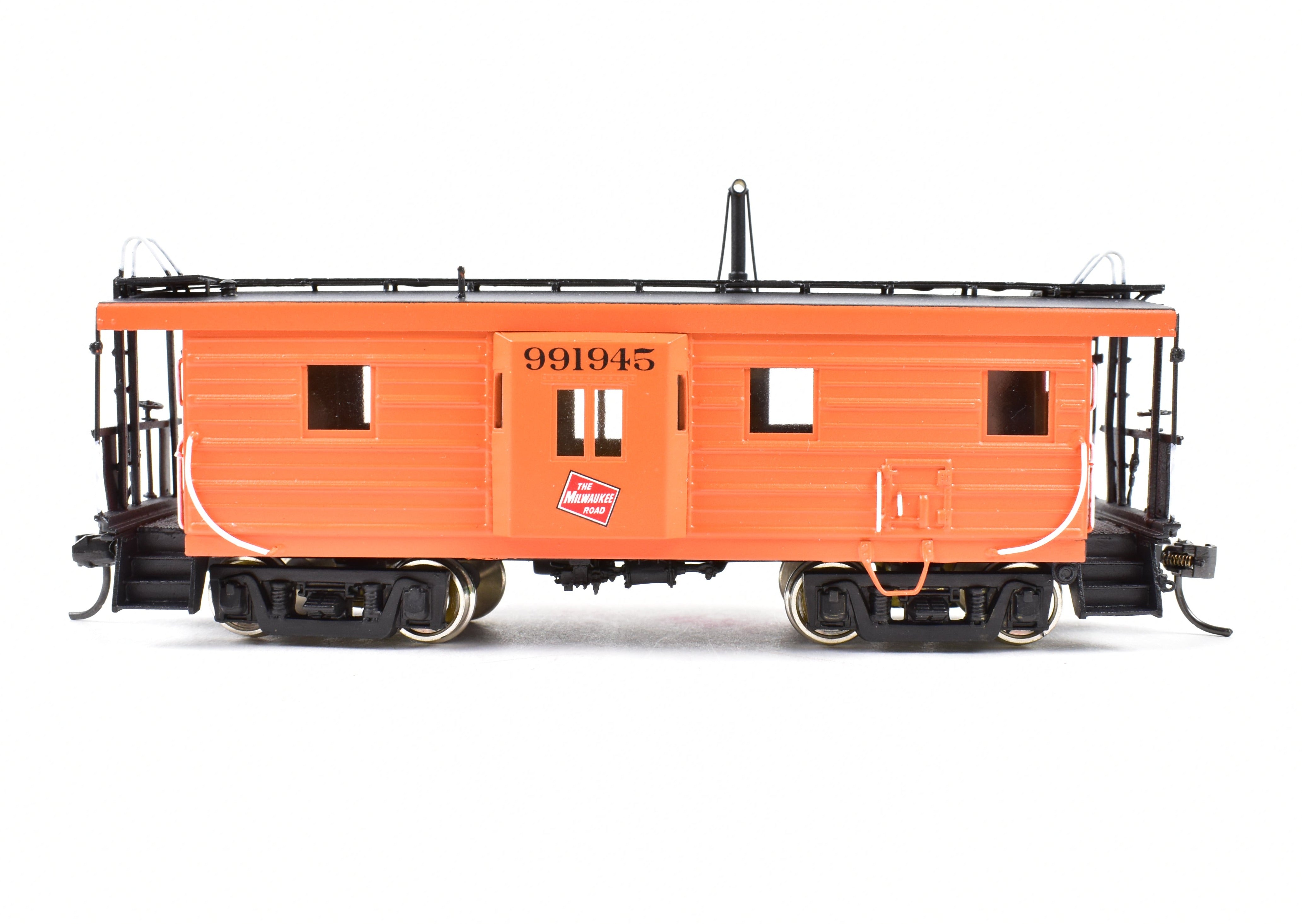 HO Brass OMI MILW Milwaukee Road Bay Window Caboose with Small Ribs, Pro-Painted