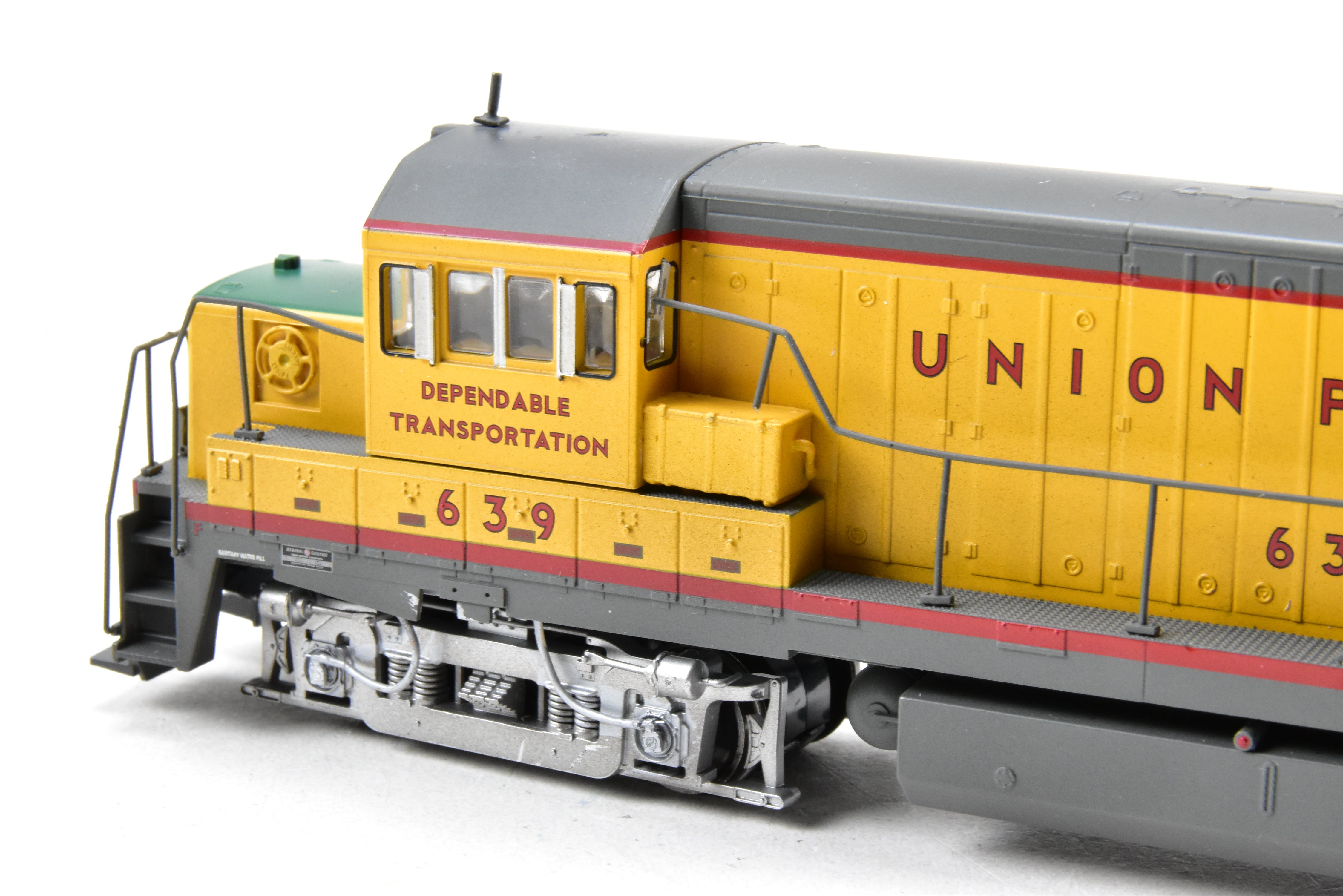 HO Scale Con Bowser Executive Series Union Pacific GE U25B Locomotive Model with ESU DCC & Sound Function, Featuring FP No. 639 and Weathered Appearance