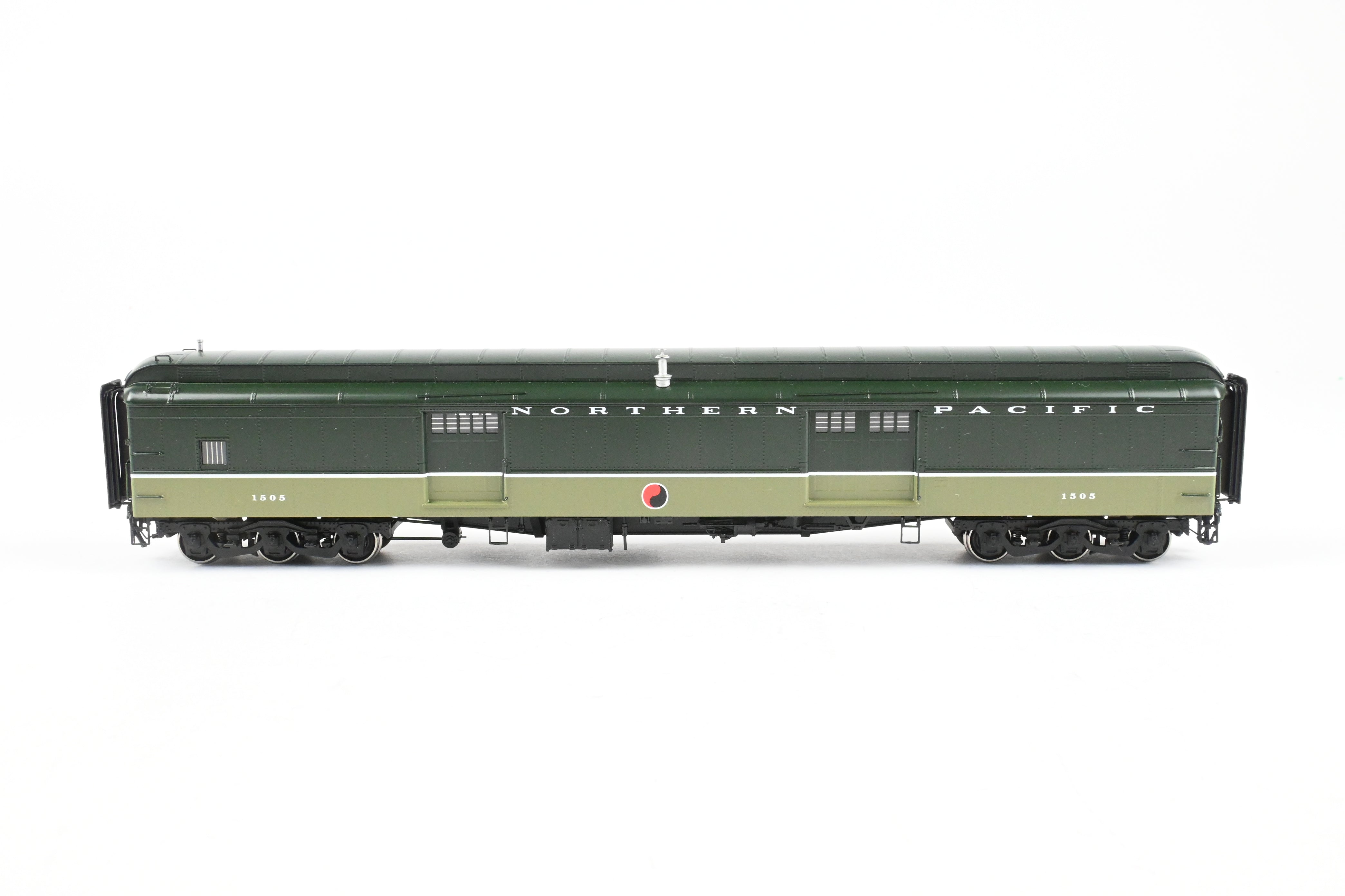 HO Scale Brass Northern Pacific Baggage Car No. 1505 by W&R Enterprises, Factory Painted Loewy