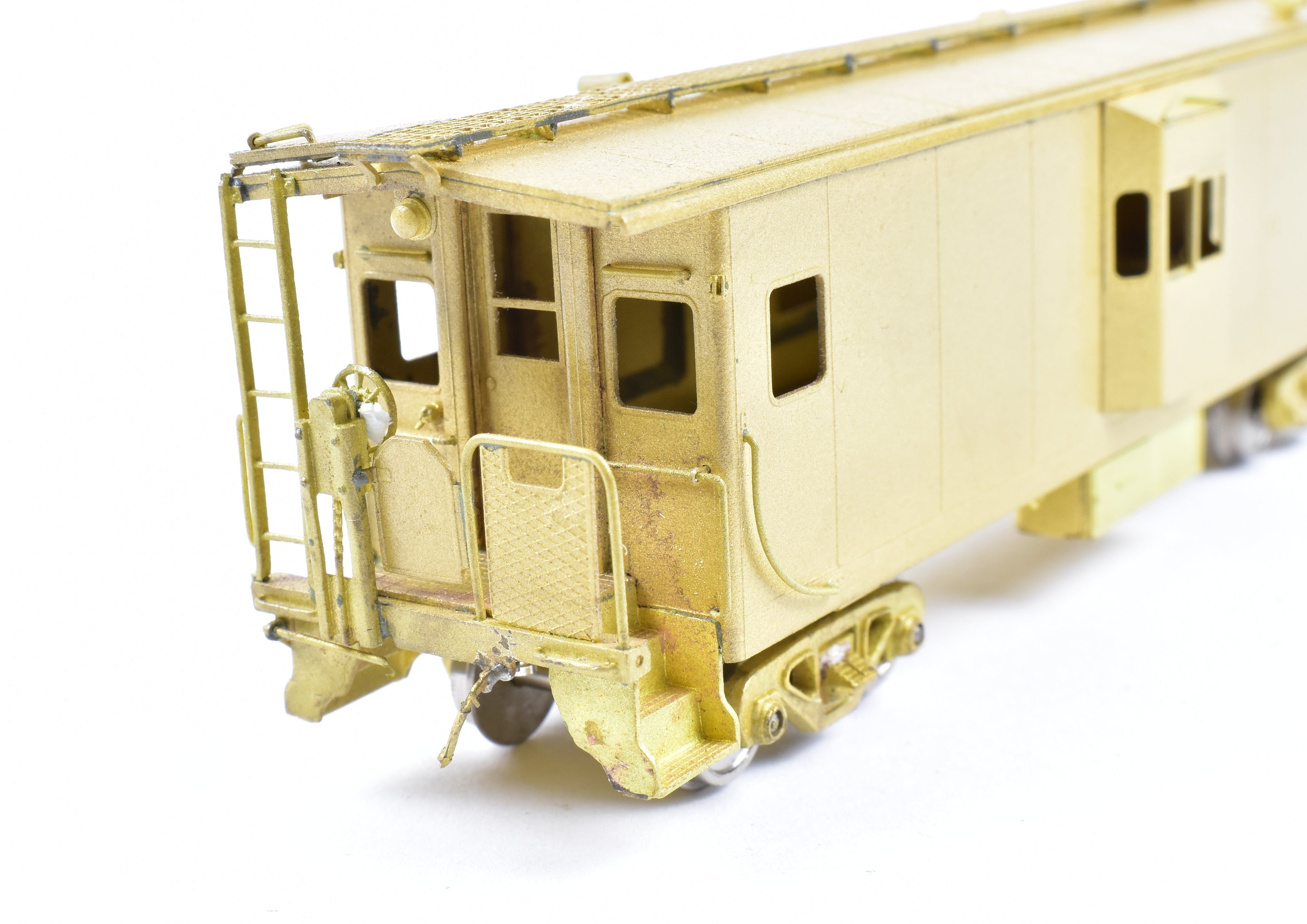 HO Scale Brass Model of the Oriental Limited Great Northern Bay Window Caboose