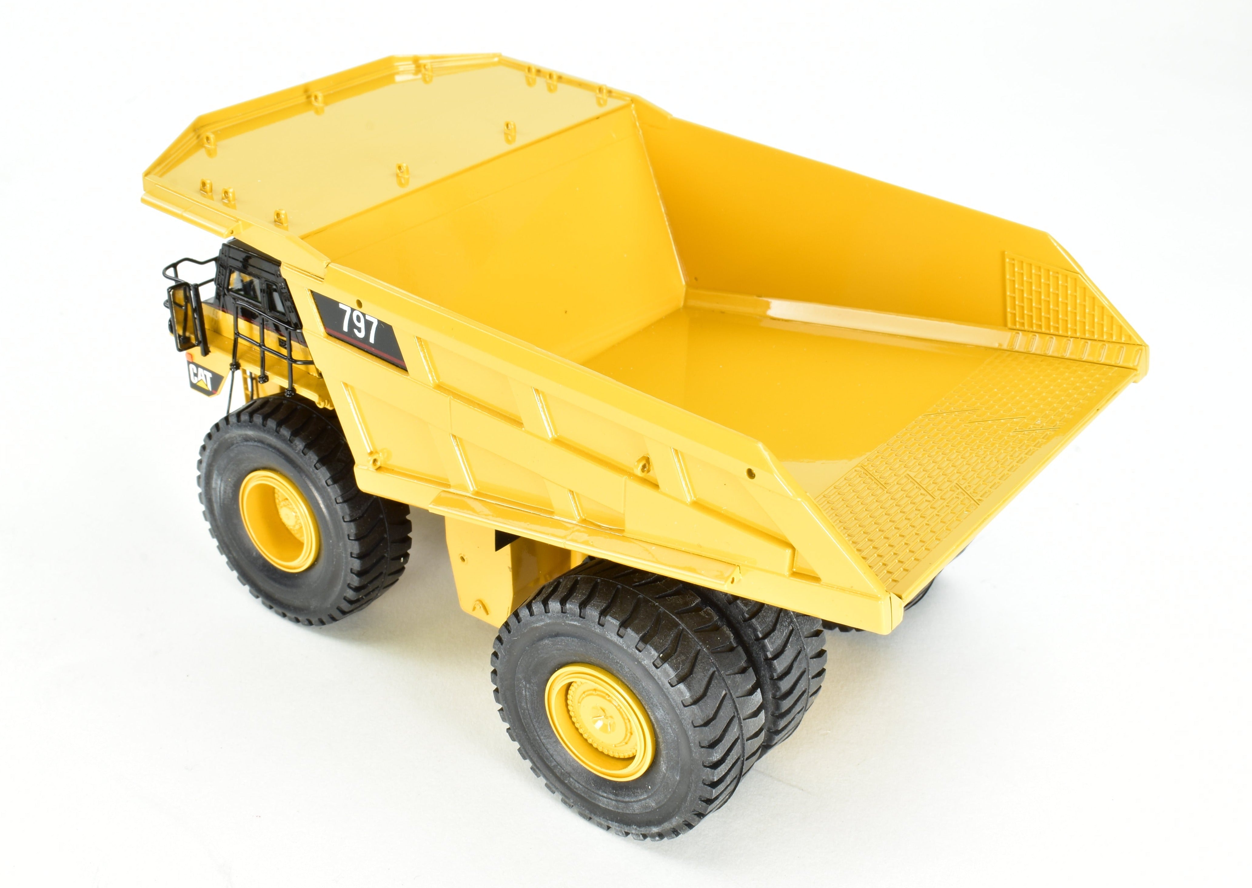 High - Quality HO Scale Brass Construction Caterpillar 797 Mining Truck Model by CCM