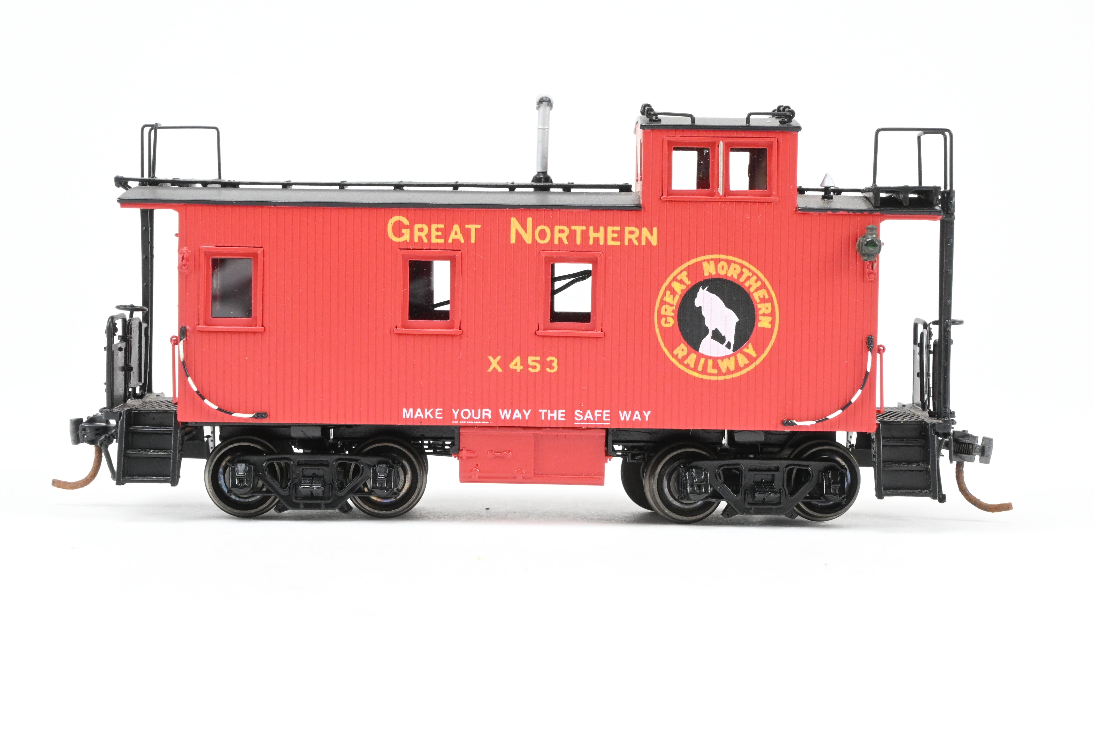 HO Scale Brass 25' Wood Caboose by Challenger Imports with Marker Lights