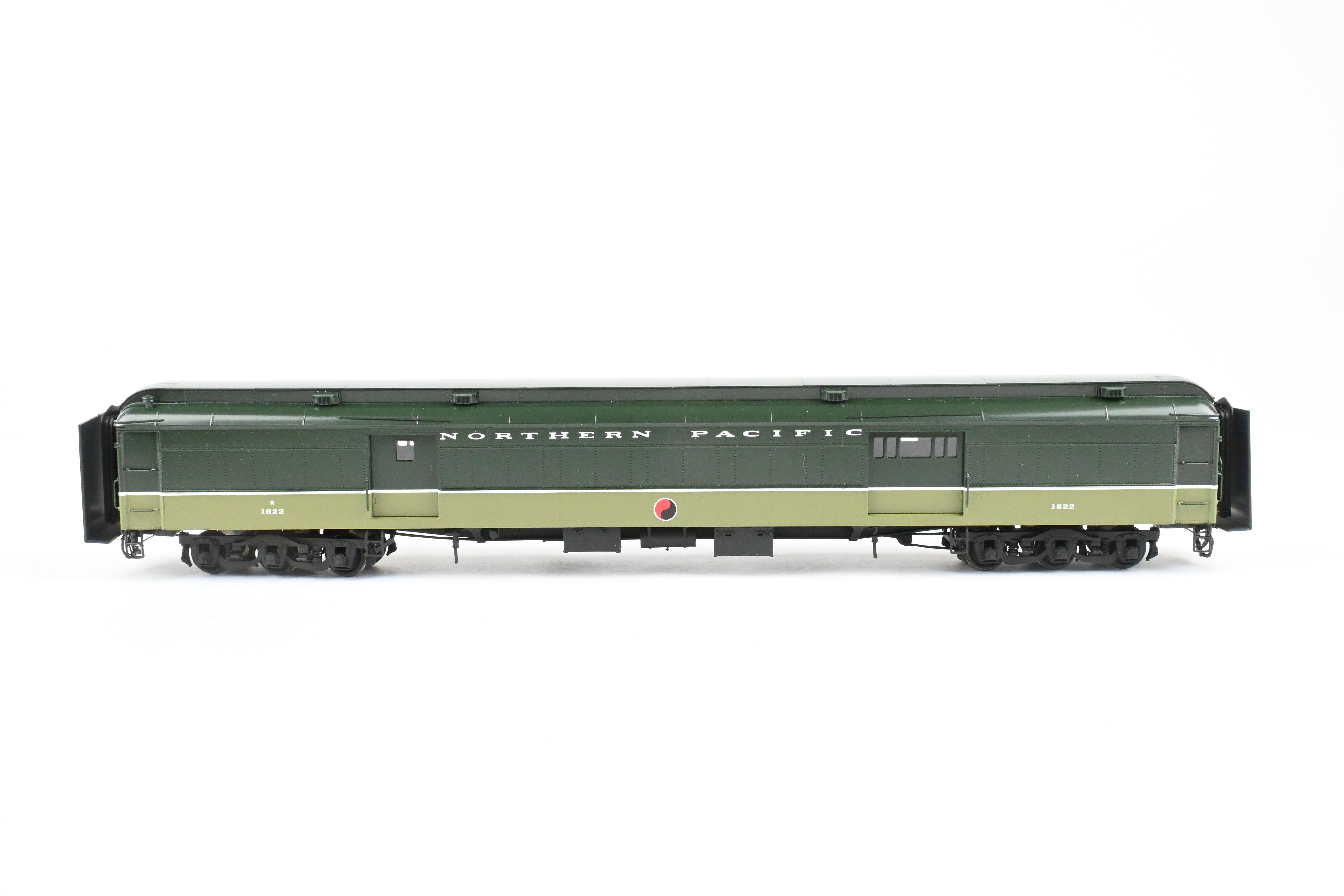 HO Scale Brass Northern Pacific Baggage Car With Steel Doors, Model by W&R Enterprises, FP Loewy Design, No. 1622