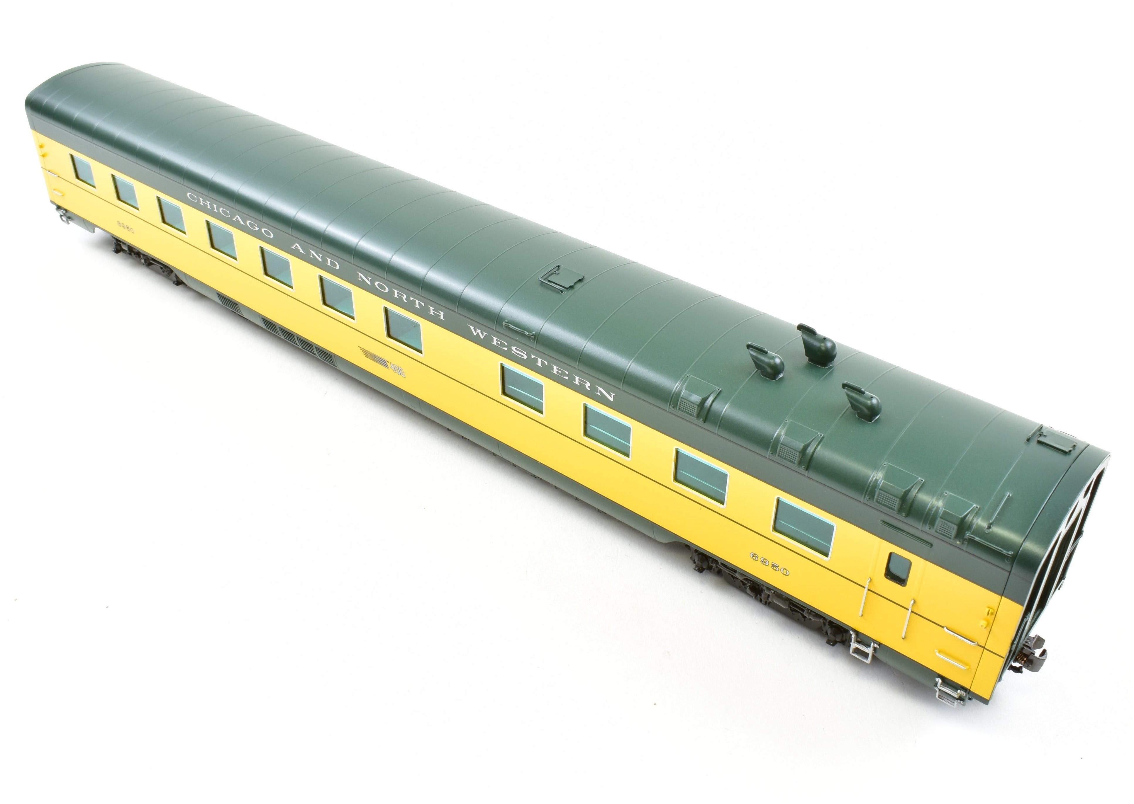 HO Scale Brass C&NW - Chicago and North Western 400 56 - Seat Diner Model FP 6950
