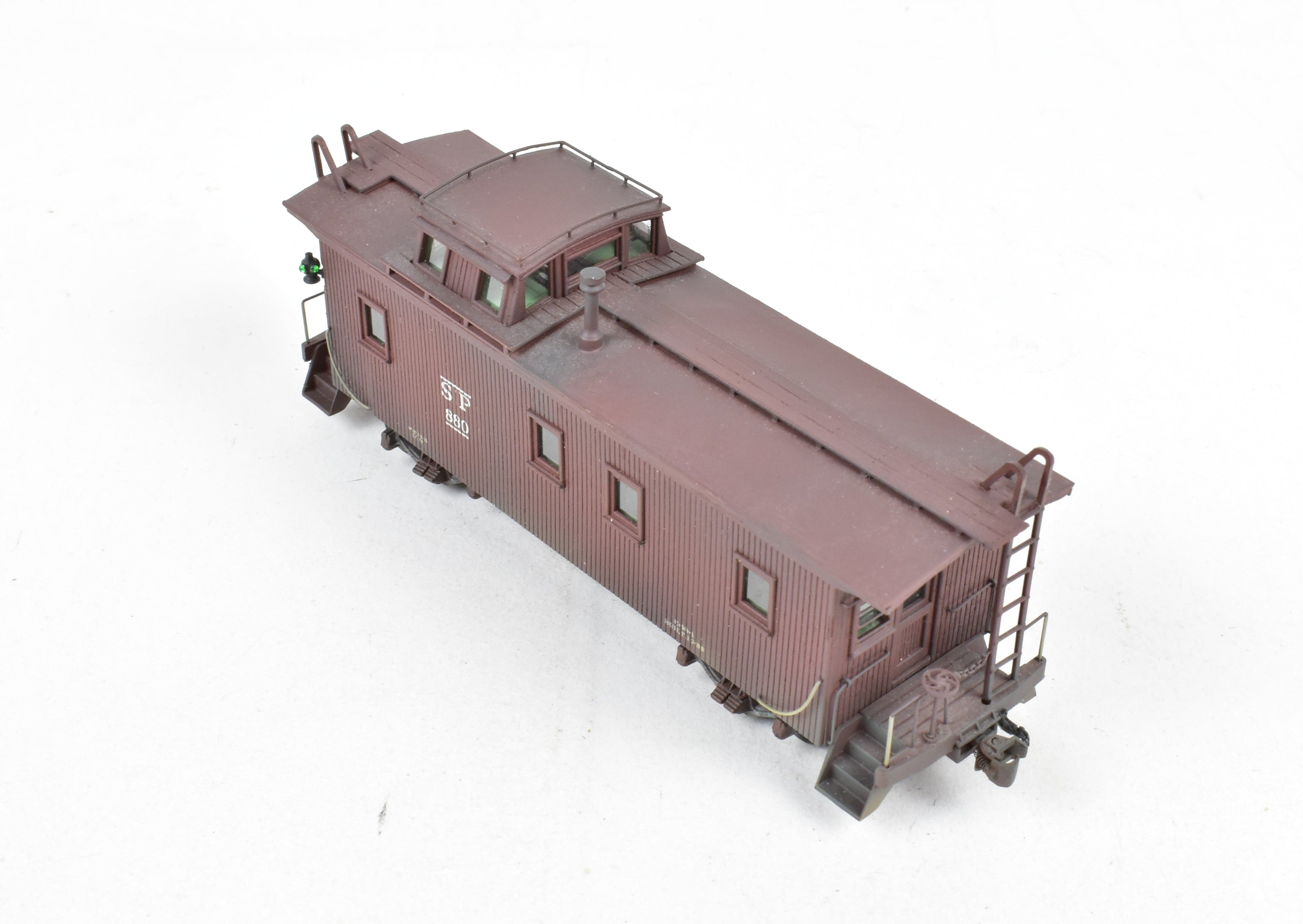 AMB American Model Builders SP Southern Pacific C-30-1 Wood Side Caboose #880 Pro-Assembled