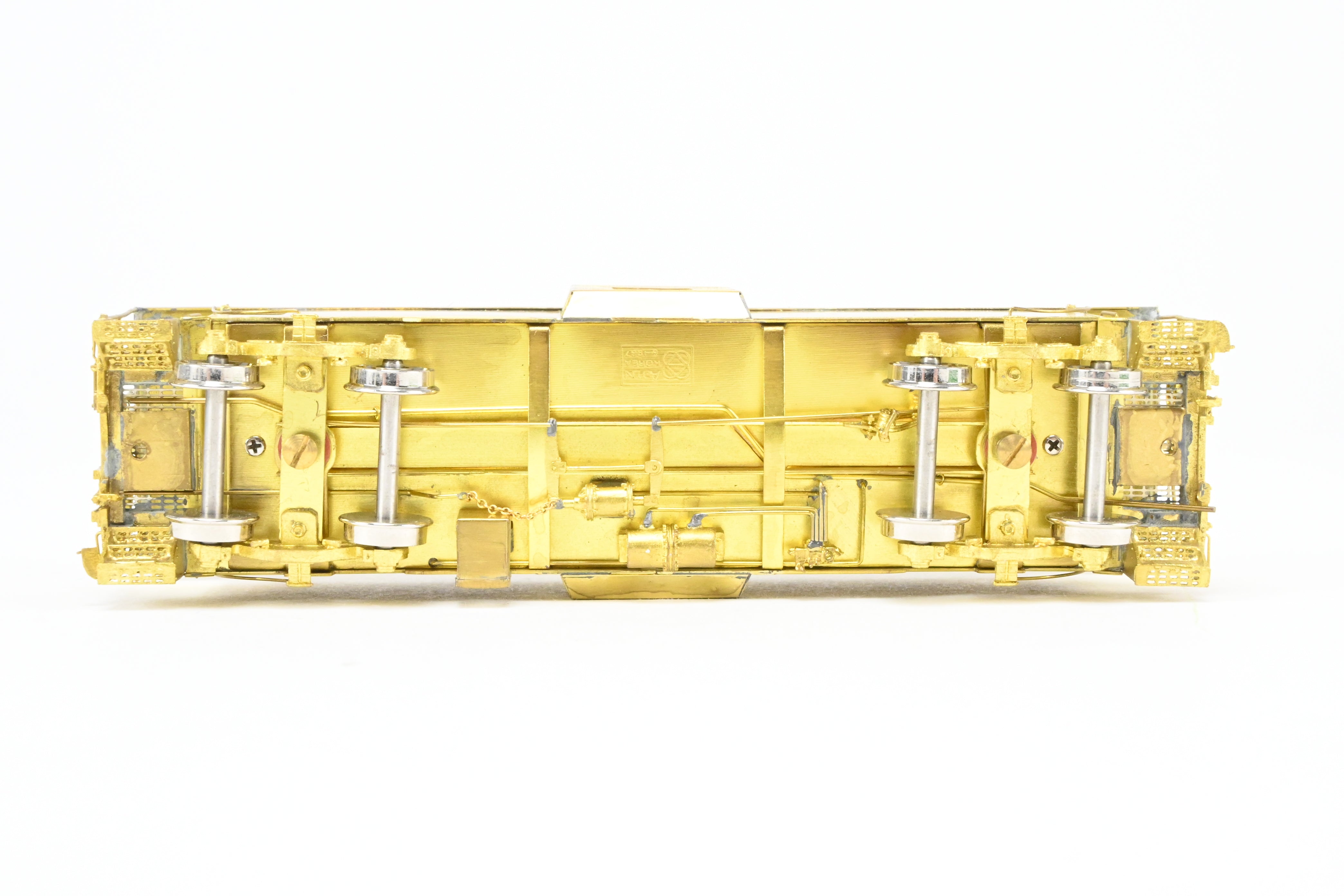 HO Brass OMI WP Western Pacific Early Version Bay Window Caboose #426 - 460 with Roof Walk