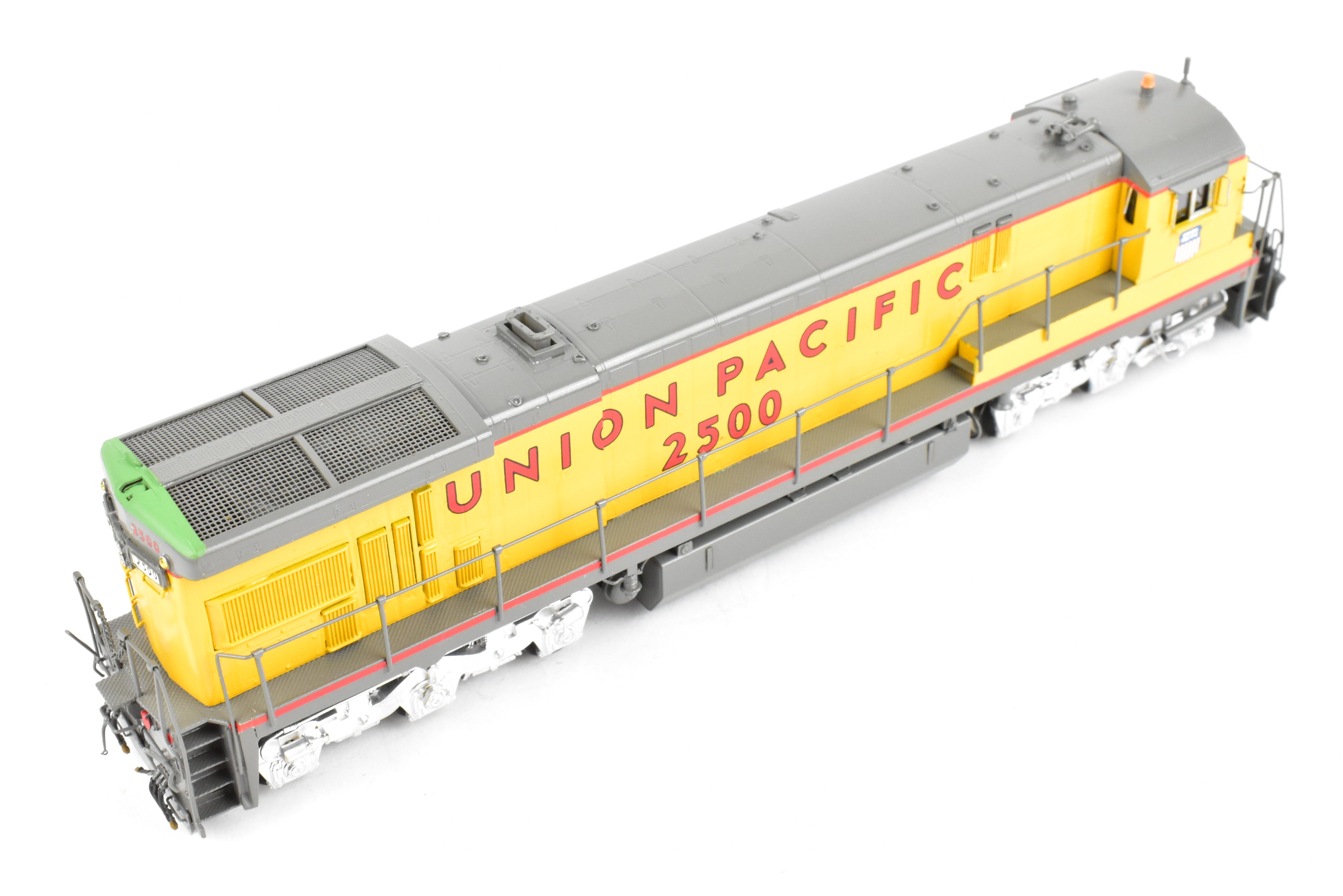 HO Brass OMI Union Pacific GE C30 - 7 Double - Window Cab Custom Painted in Yellow/Gray #2500