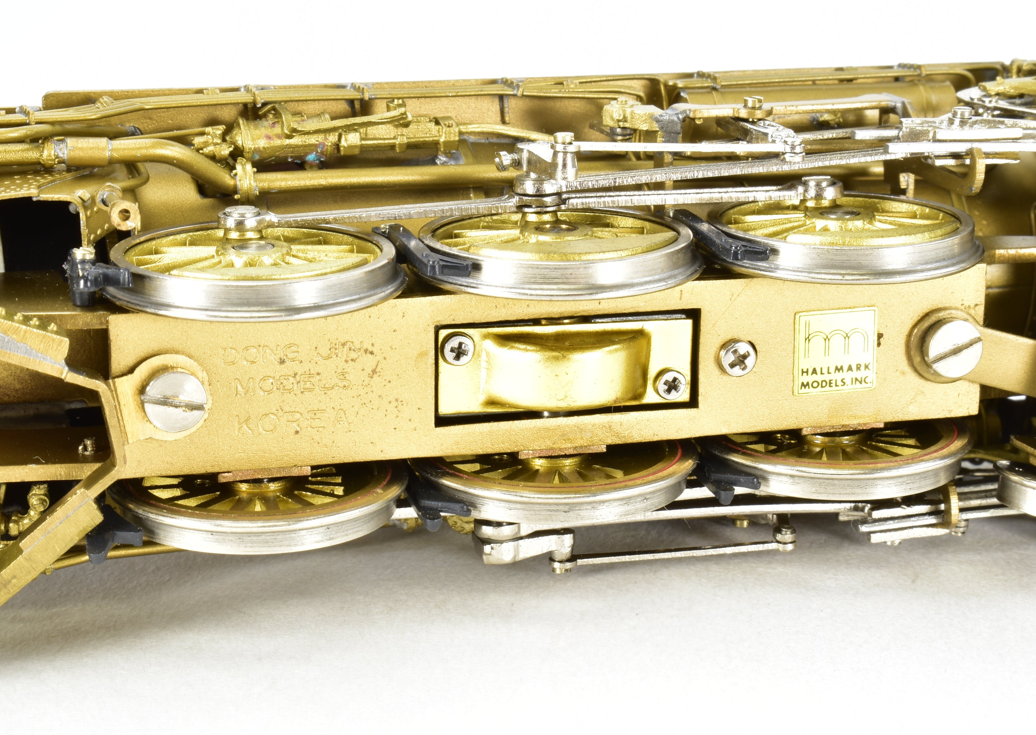 HO Scale Brass Hallmark Models Texas & Pacific 4-6-2 700 P-1-b Steam Locomotive Model