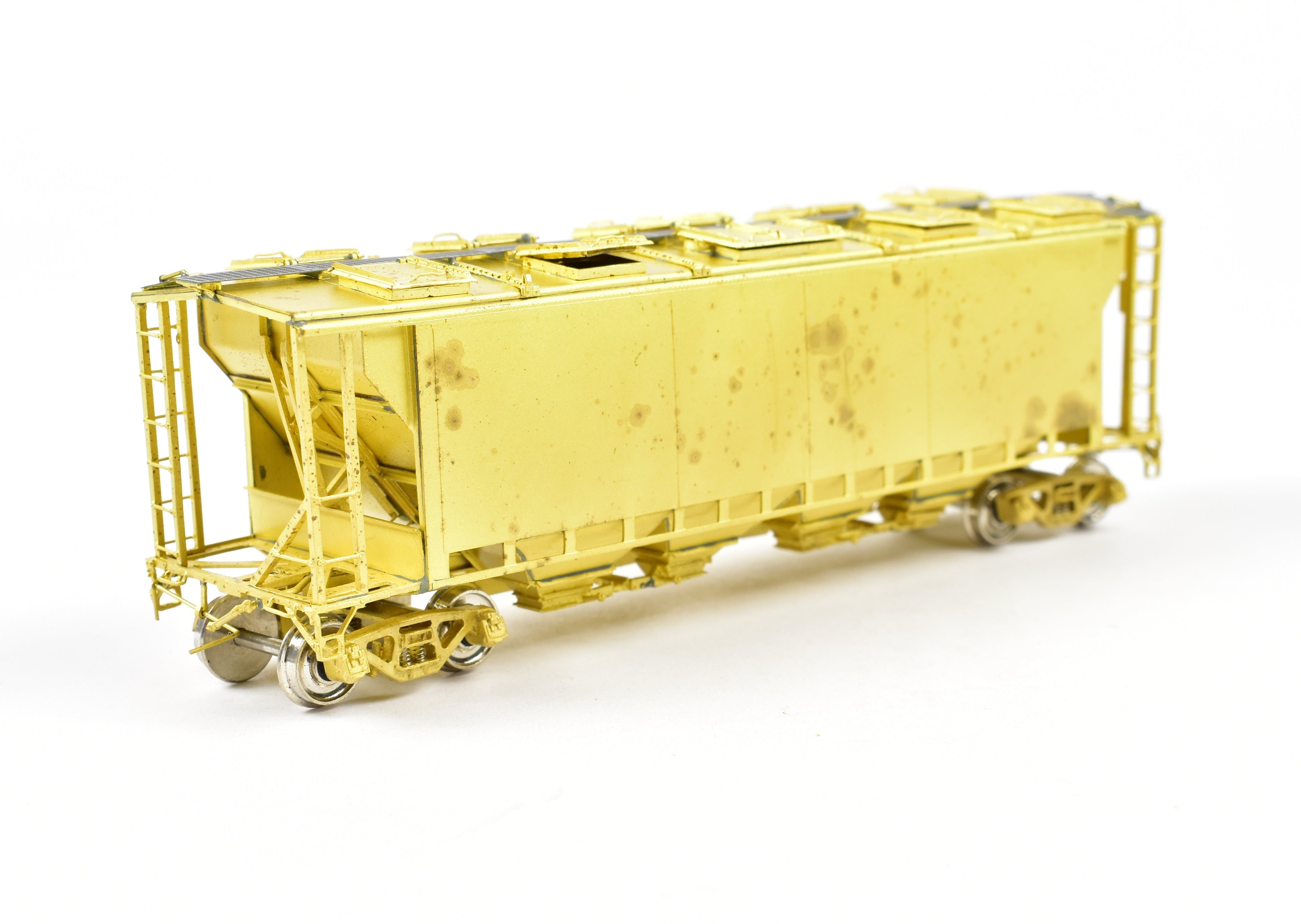HO Scale Brass Canadian Pacific Slab Side Covered Hopper Model (S-20-C110 Series) by OMI - Overland Models, Inc.
