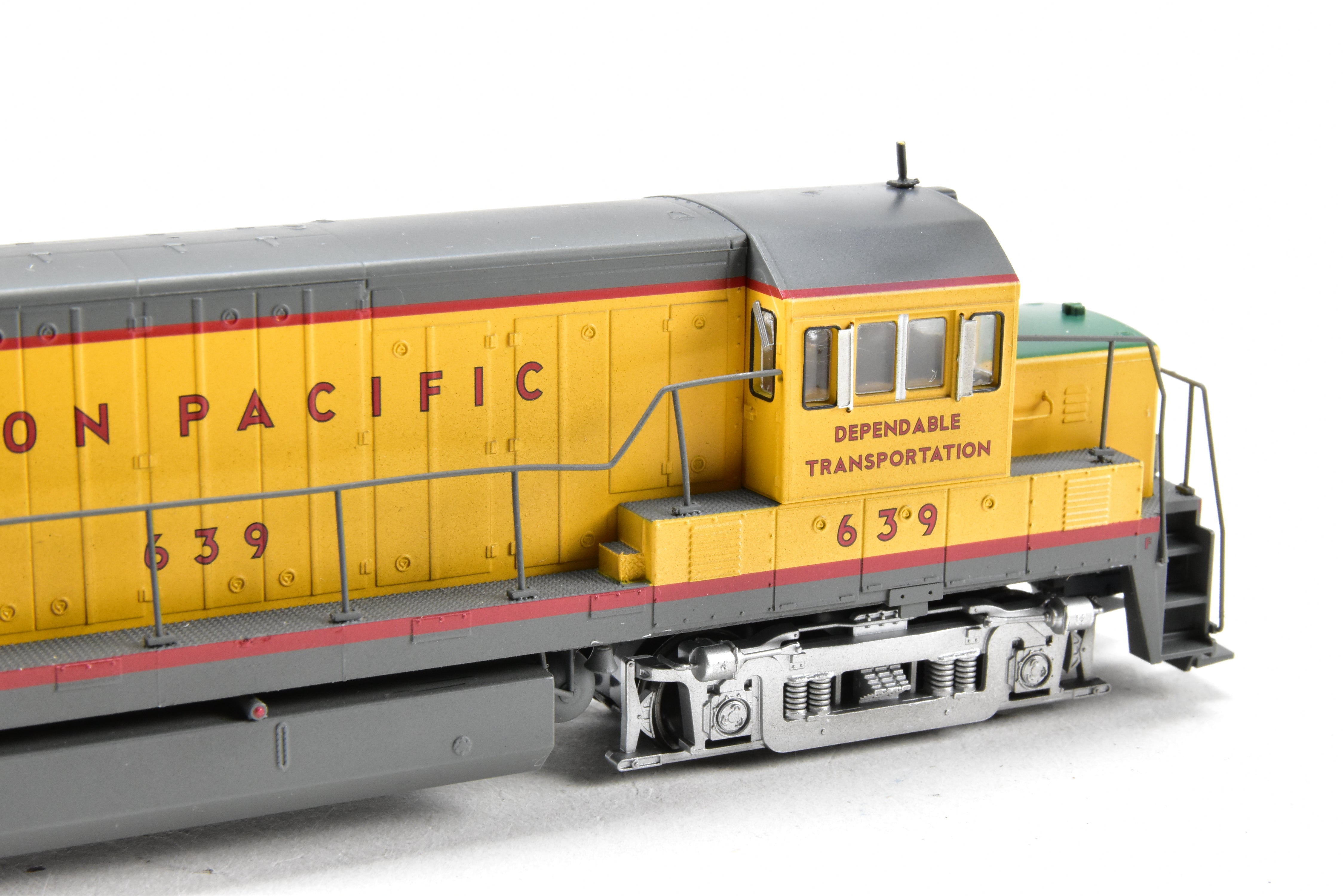 HO Scale Con Bowser Executive Series Union Pacific GE U25B Locomotive Model with ESU DCC & Sound Function, Featuring FP No. 639 and Weathered Appearance