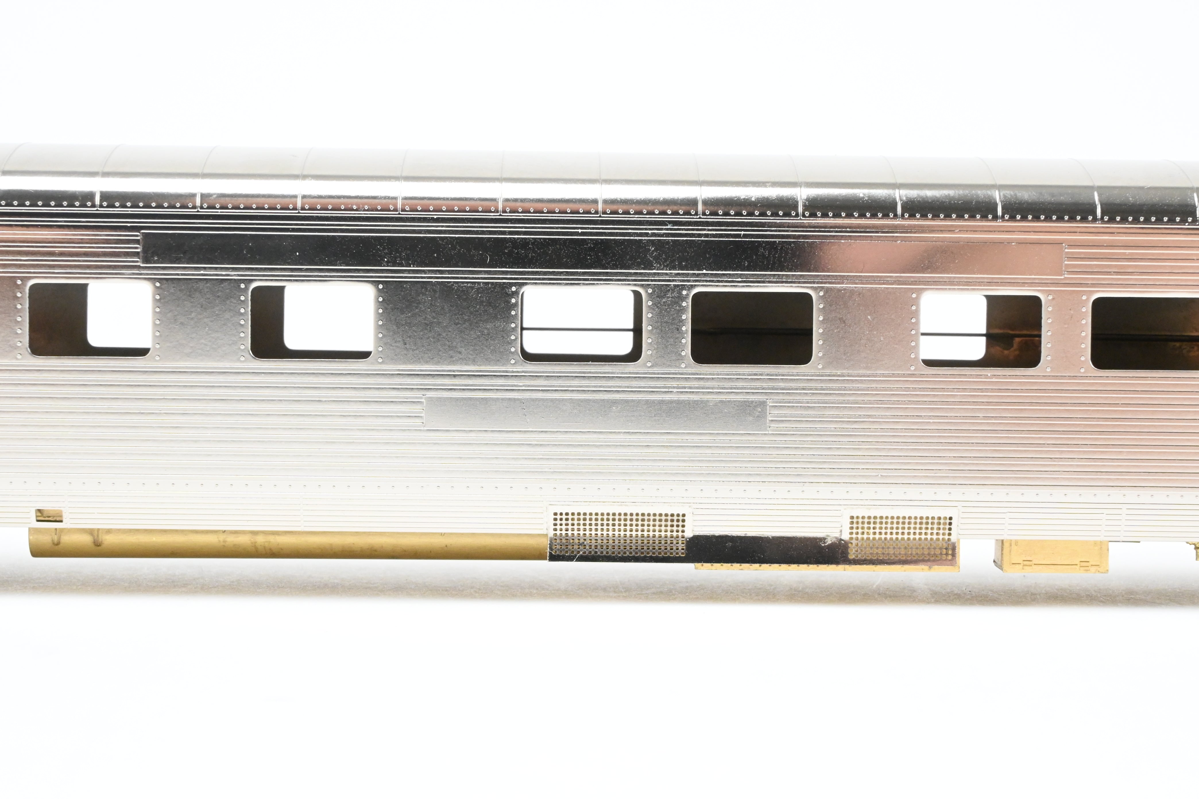 HO Scale Brass Cascade Models AT&SF - Santa Fe ACF Palm Series 11 Bedroom Sleeper Train Model With Skirts