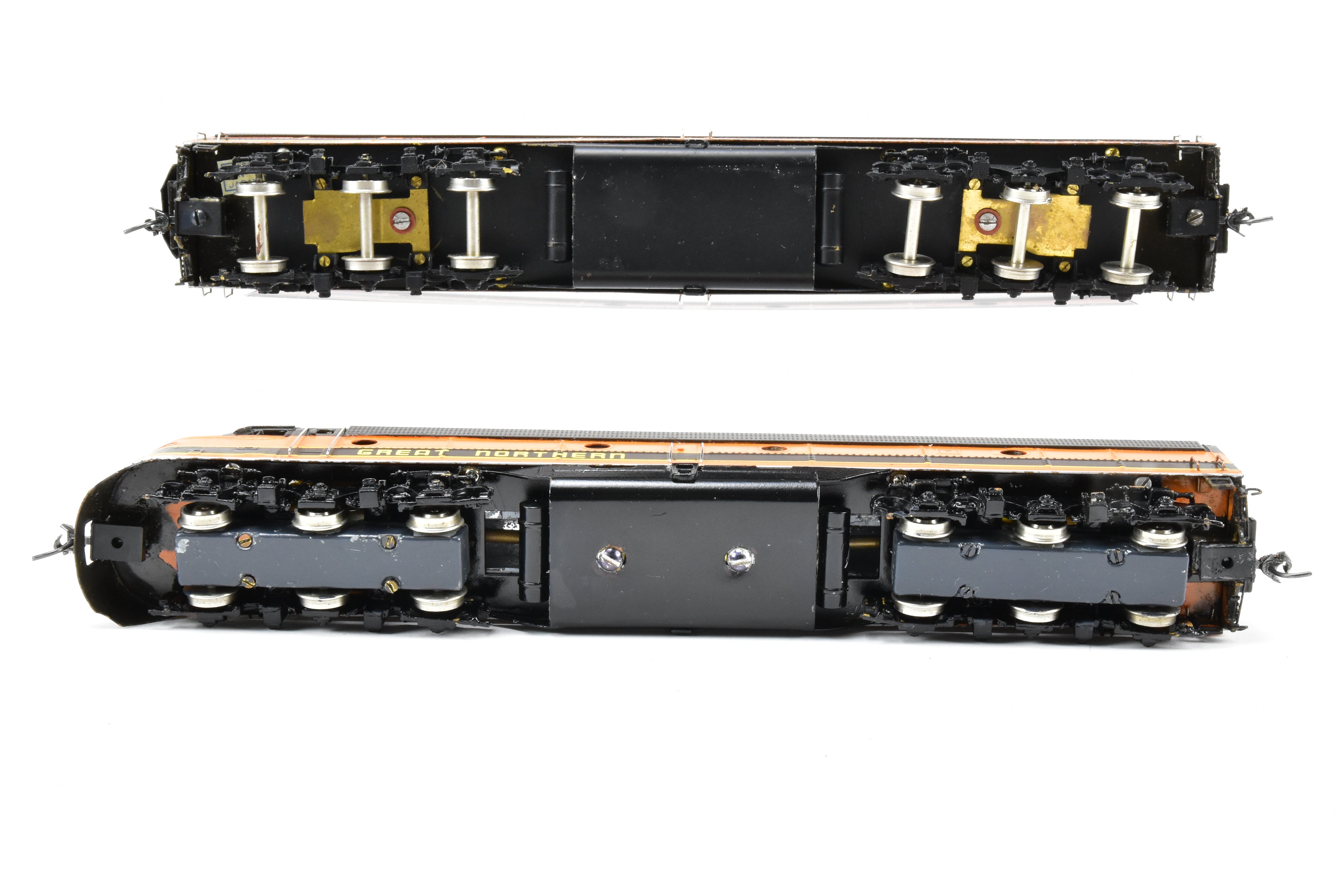 HO Scale Brass Balboa Great Northern EMD E - 8 A/B Set Passenger Diesel Locomotives for the Empire Builder Route