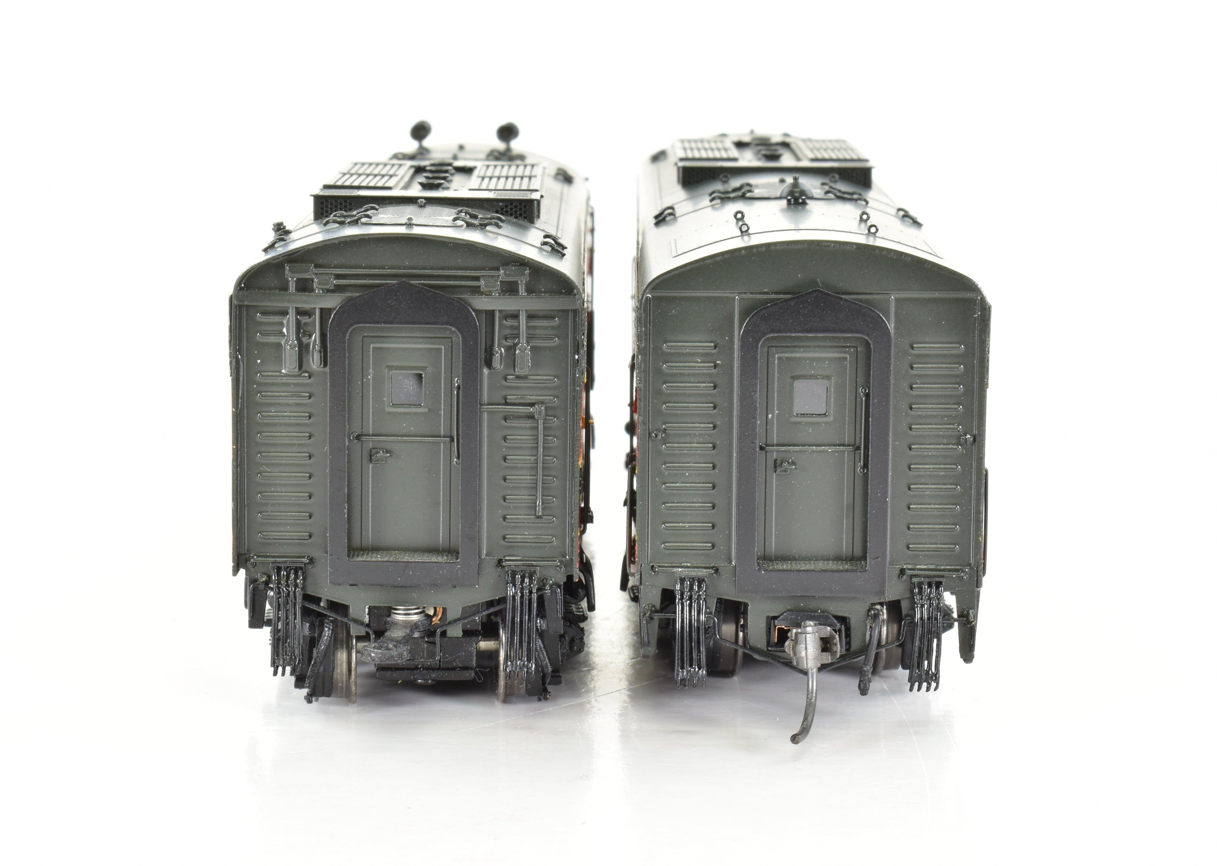 HO Scale Brass Division Point (DVP) Great Northern EMC FTA/B Set with Factory Painting and High - Quality Details