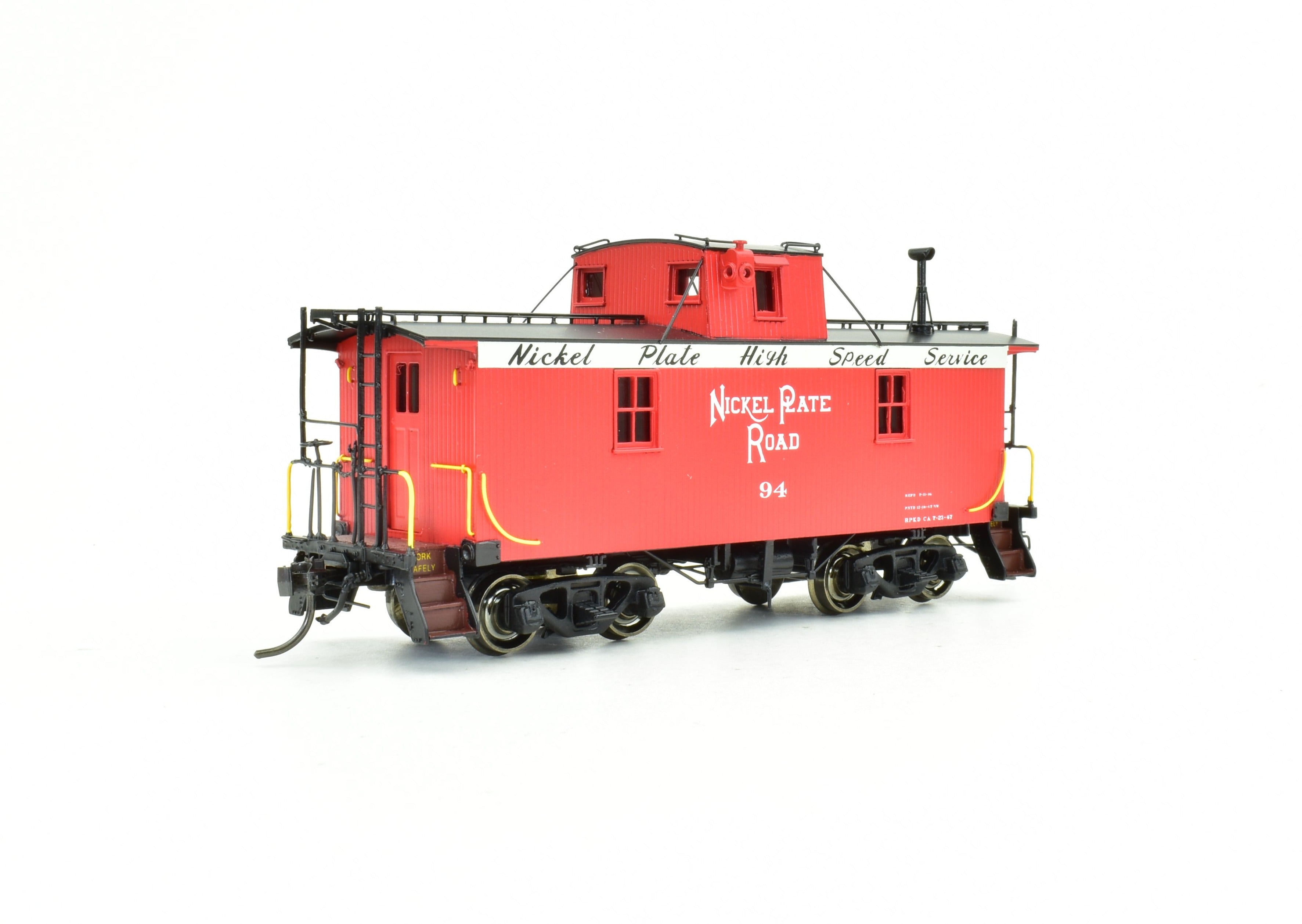 HO Scale Brass Division Point NYC & St.L - Nickel Plate Road LE&W 26-Foot Wood Caboose Factory Painted Limited Edition Model