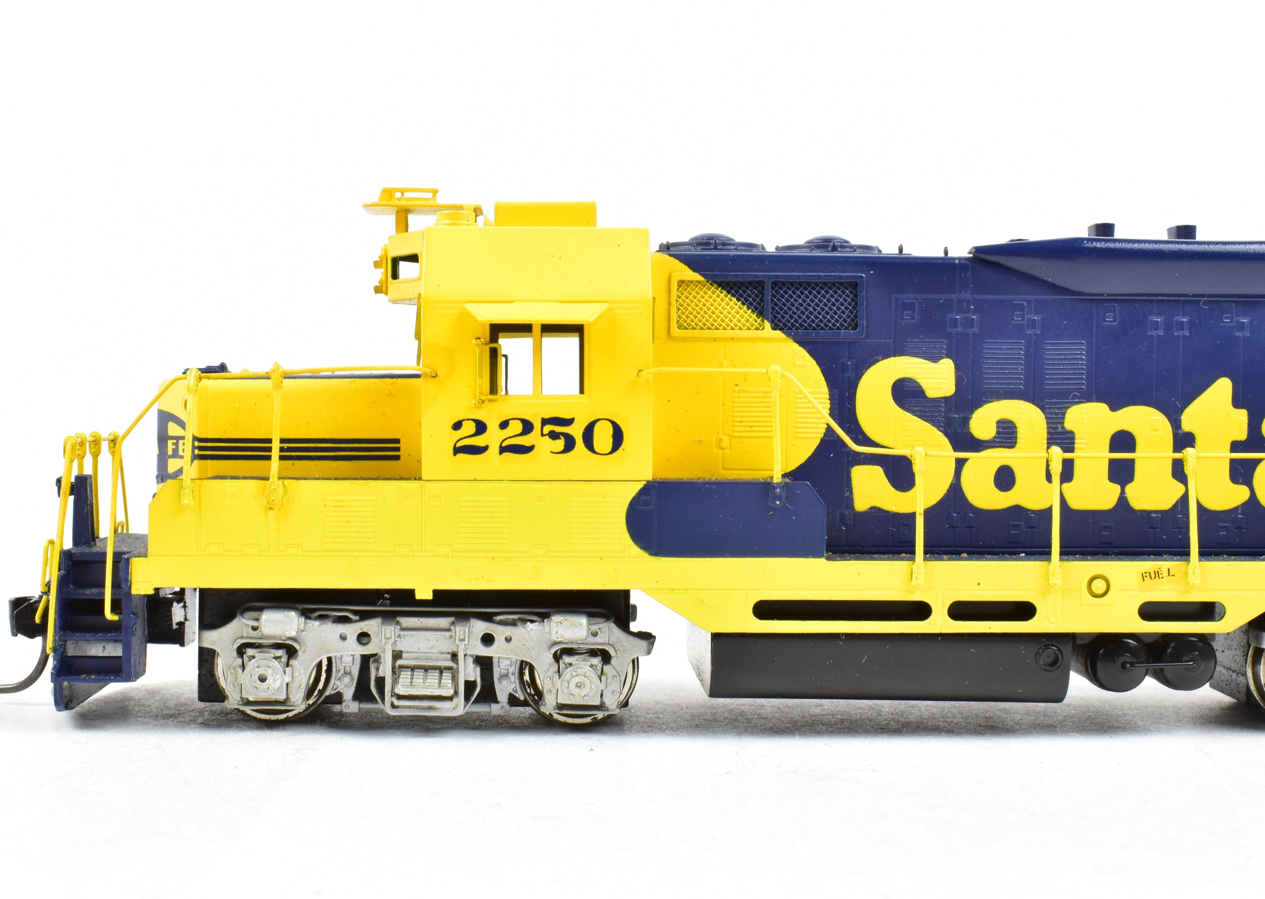 HO Scale Brass Hallmark Model ATSF - Santa Fe EMD GP - 7R Custom - Painted Railroad Locomotive Model