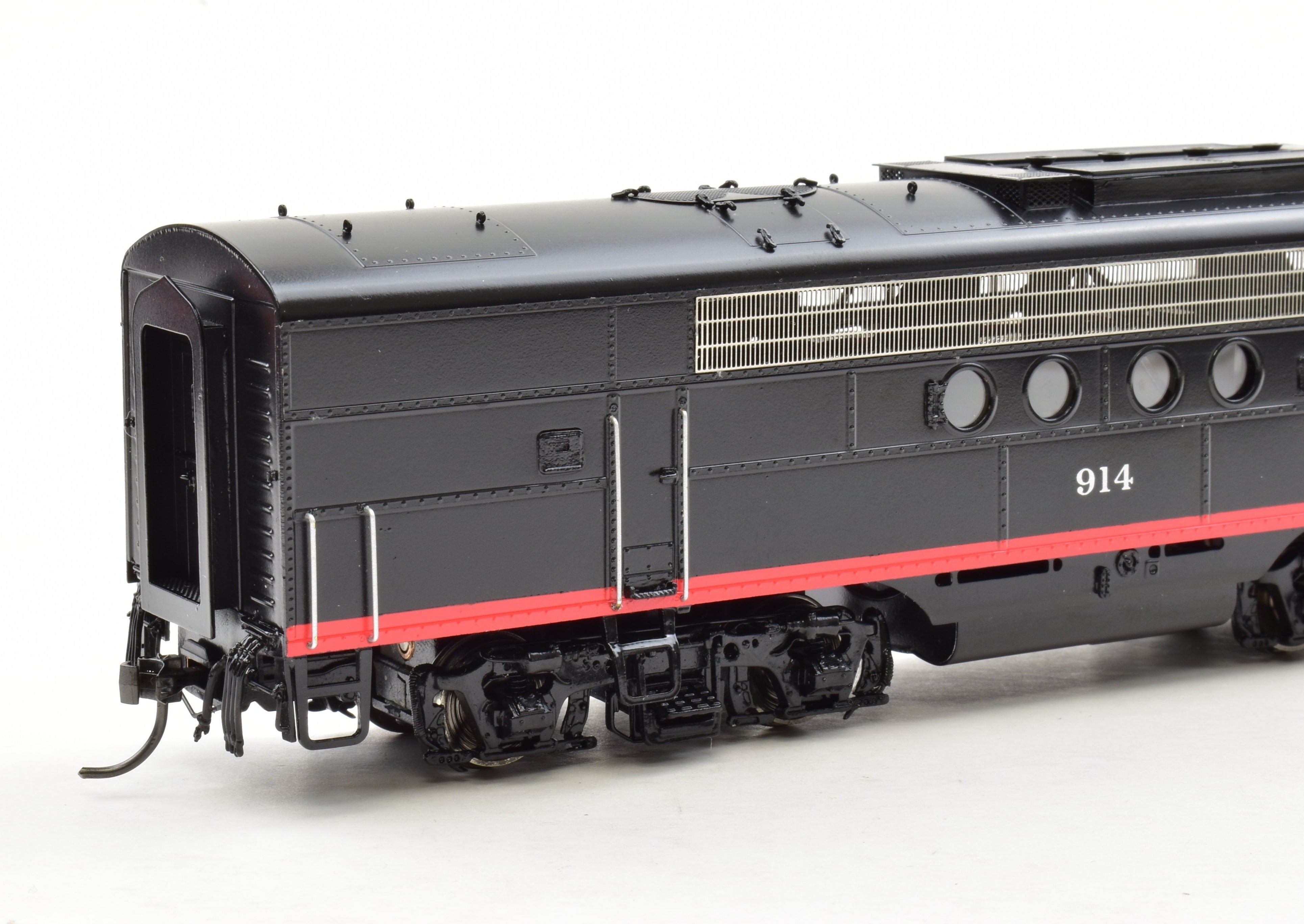 High - Quality HO Scale Brass Division Point DVP Model - Cotton Belt EMC FTA/B Set with Factory Painting