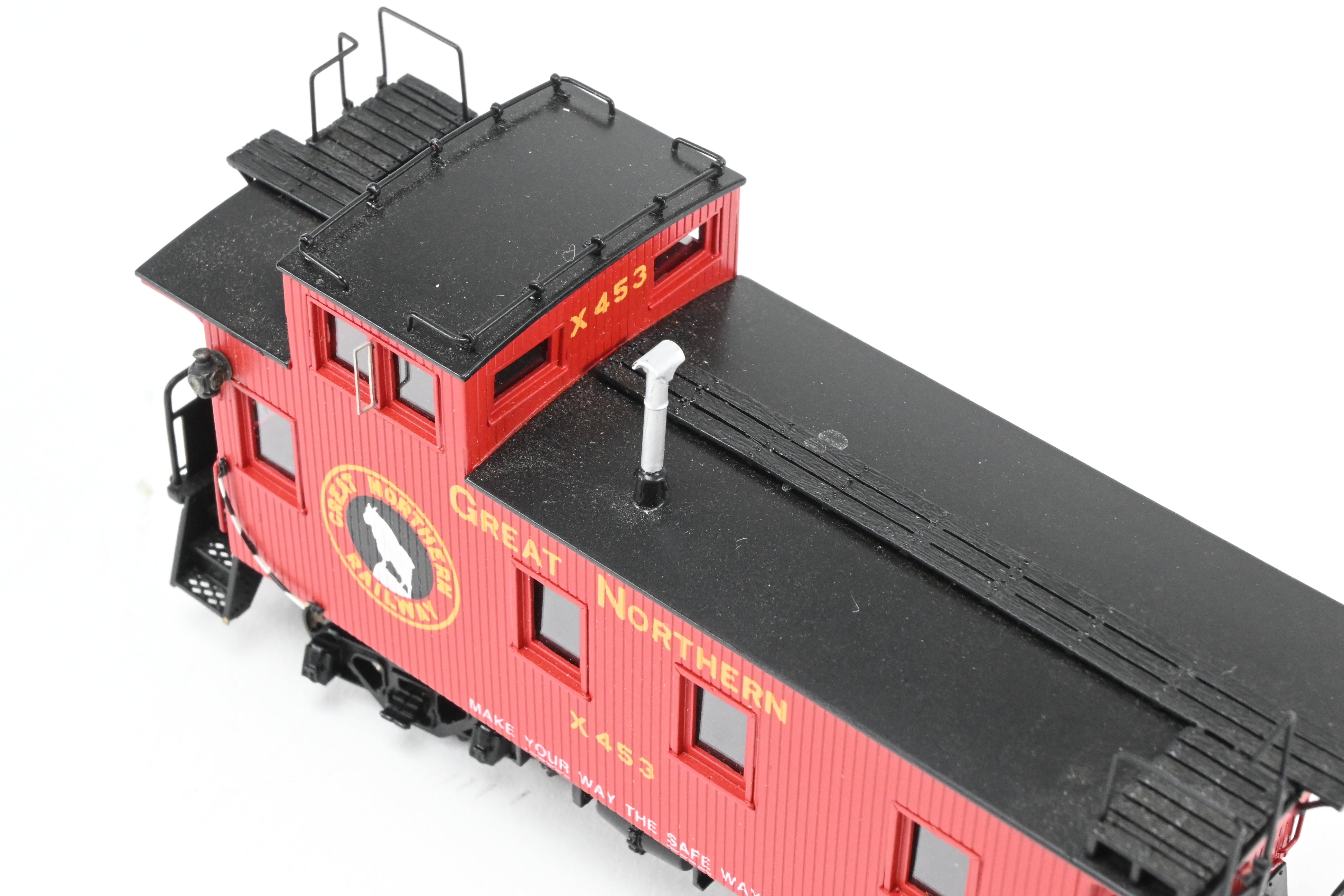 HO Scale Brass 25' Wood Caboose by Challenger Imports with Marker Lights