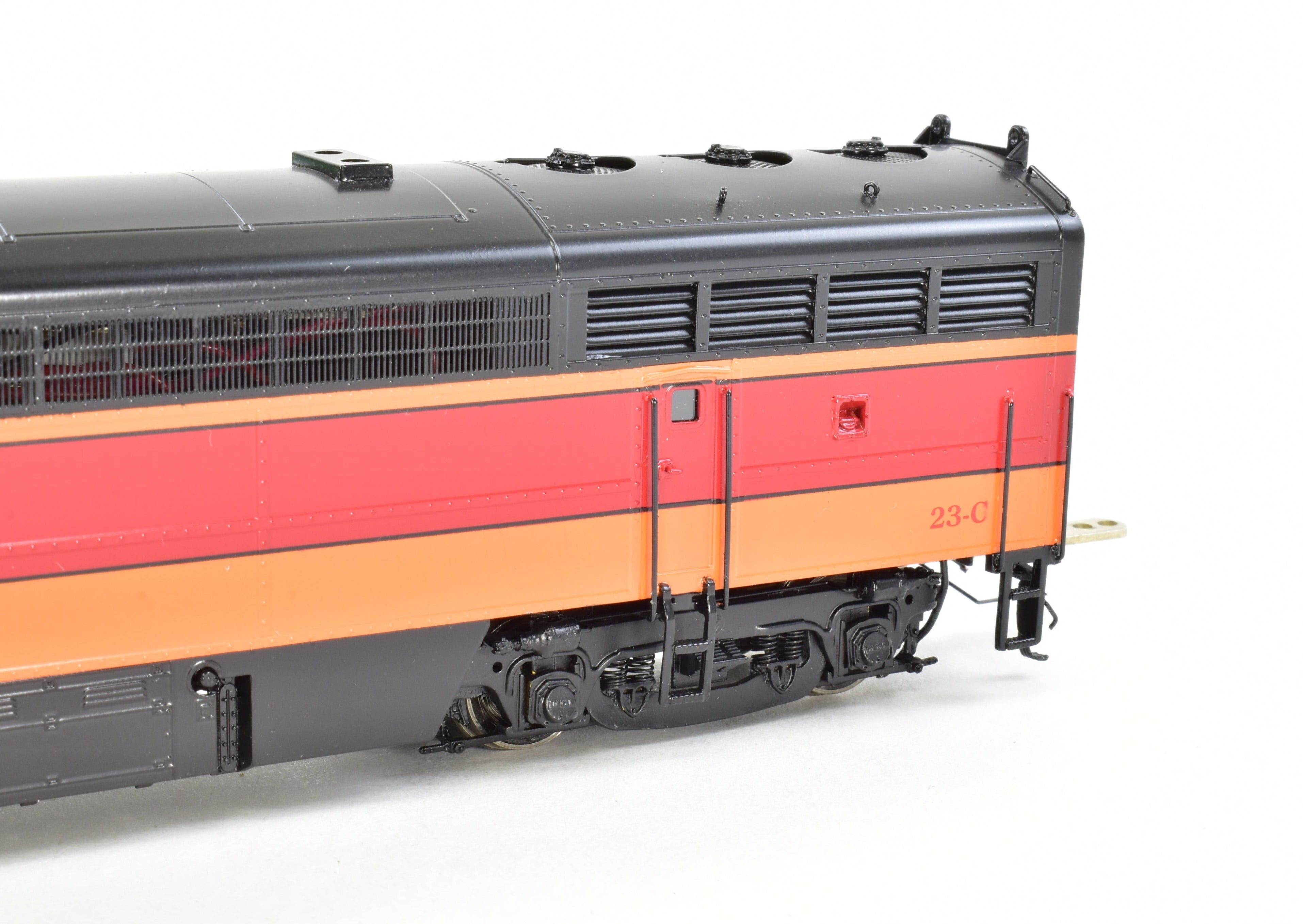 HO Scale Brass Diesel Locomotive Model by Overland Models Inc. - Milwaukee Road Fairbanks Morse CFA 16 - 4 Factory Painted
