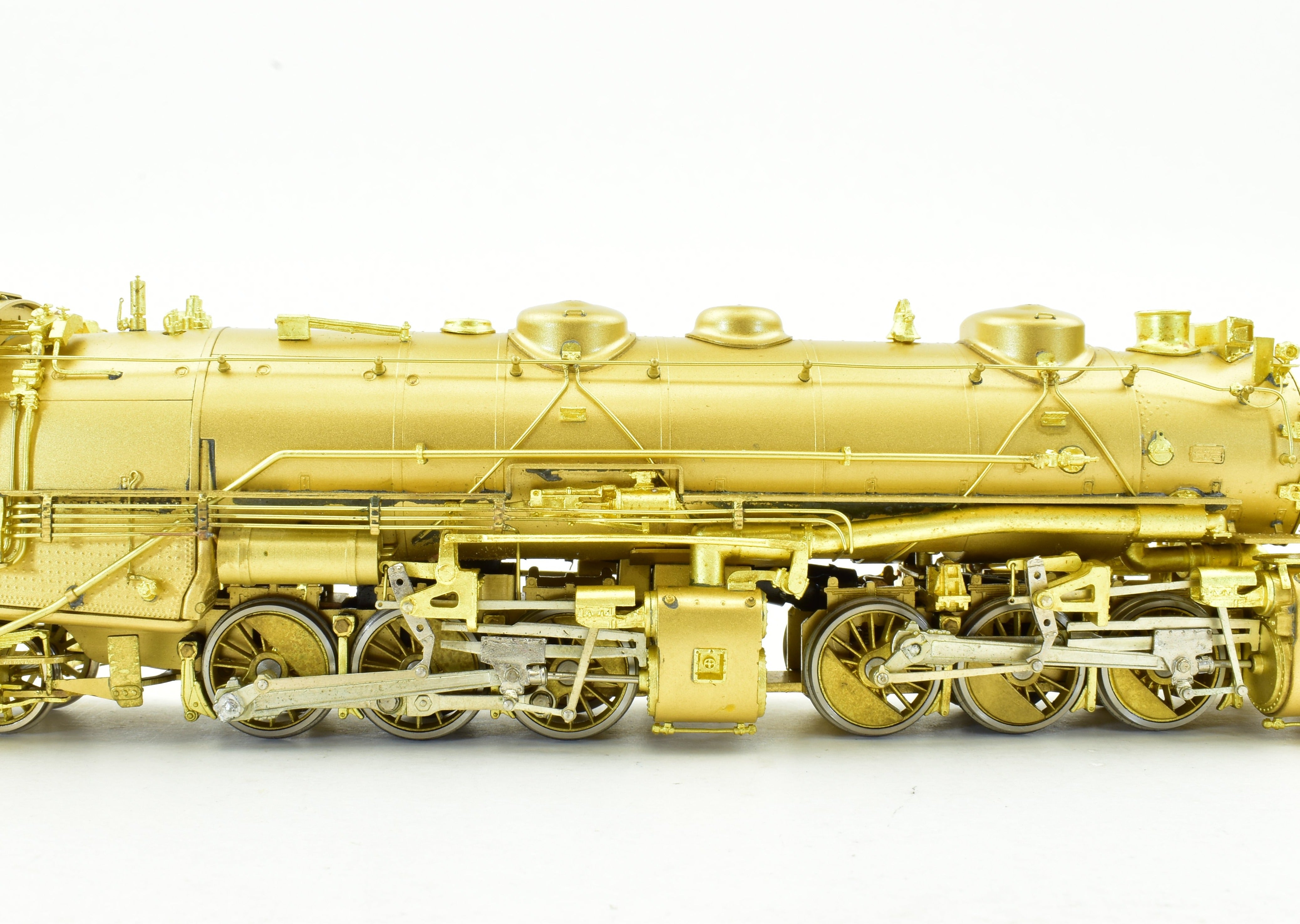 HO Scale Brass Key Imports Chesapeake & Ohio H-6 2-6-6-2 Mallet Steam Locomotive Model with 12VC Vanderbilt Tender