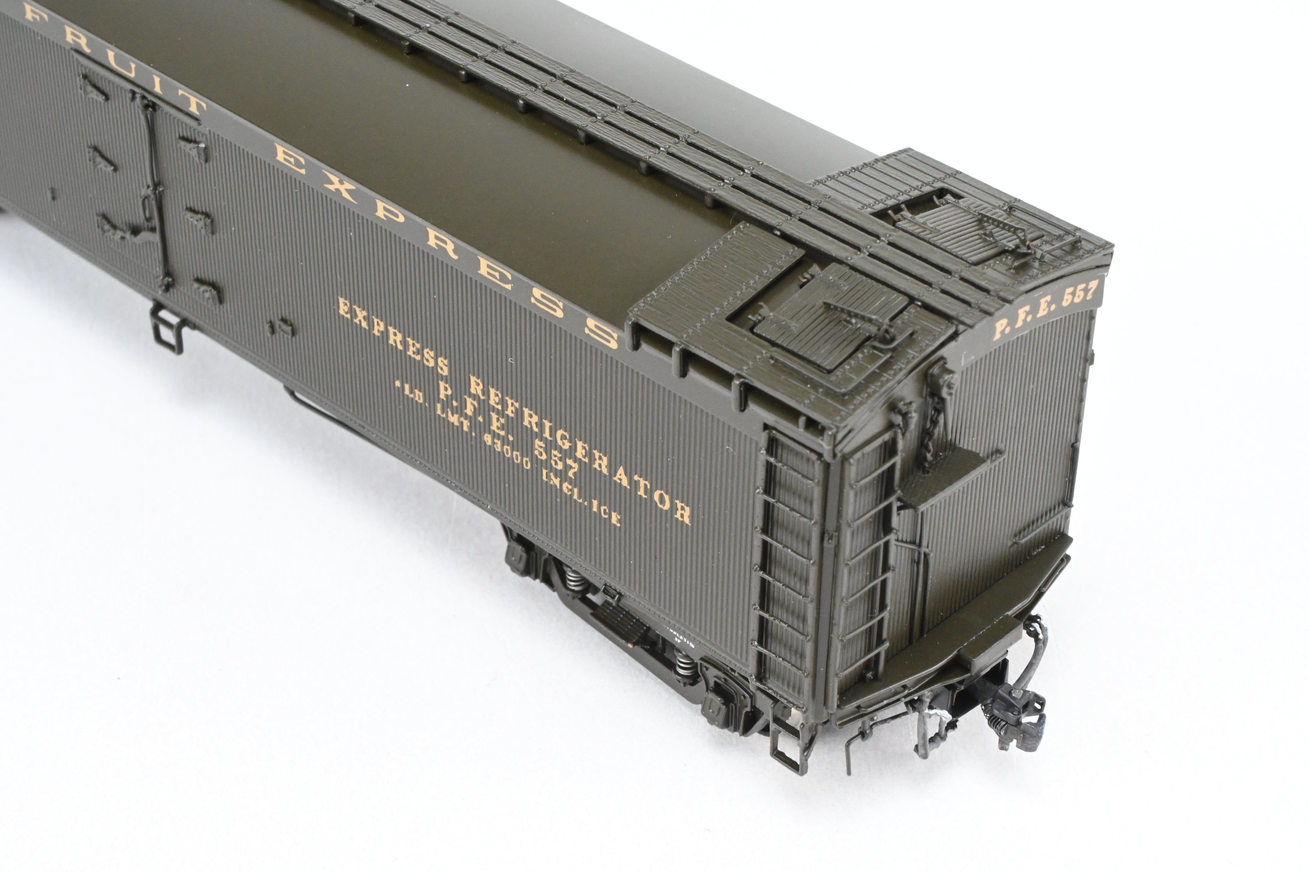 HO Brass Challenger Imports PFE Pacific Fruit Express Early Refrigerator Car FP #557