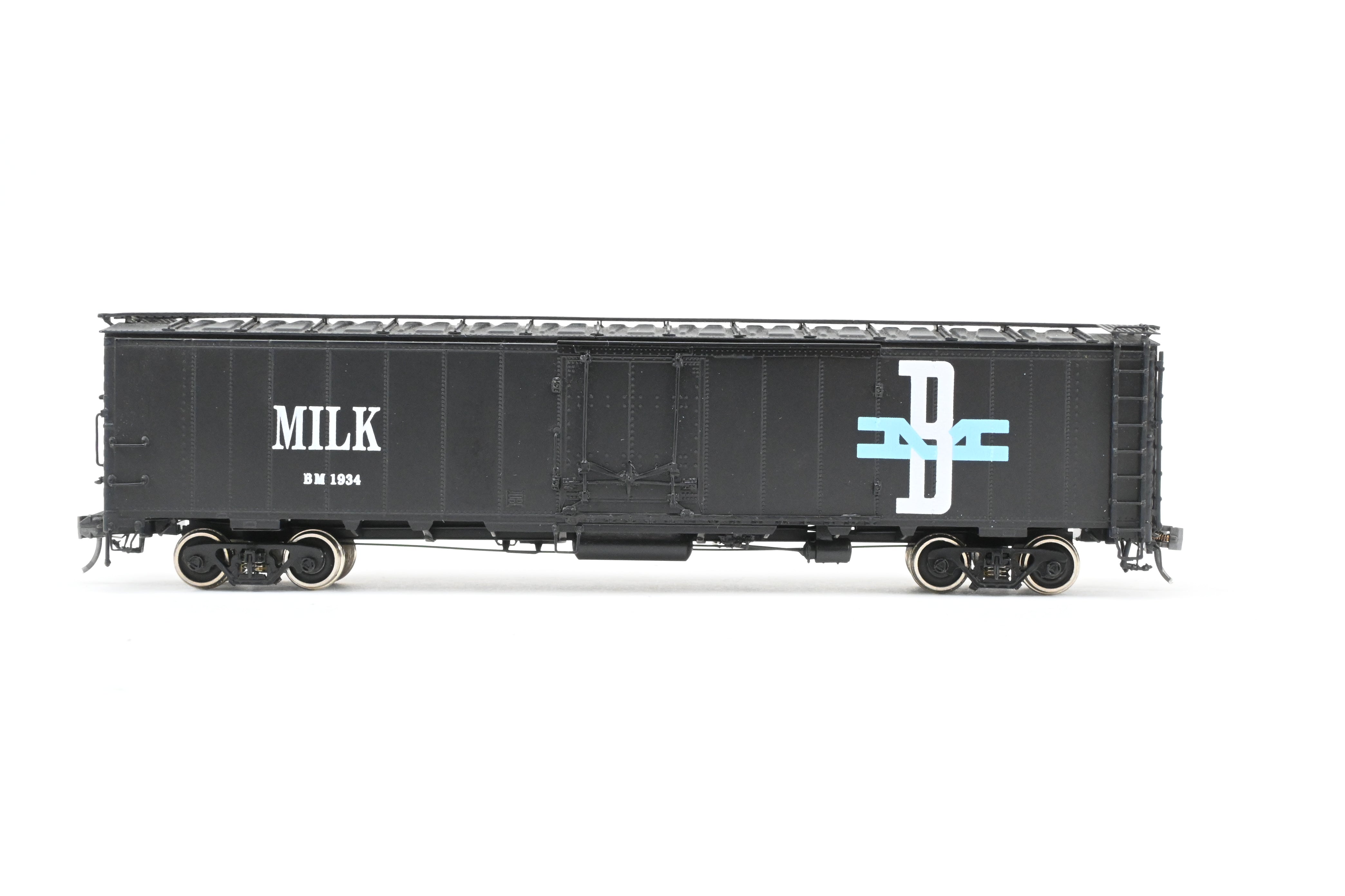 HO Scale Brass CIL - Challenger Imports Boston & Maine 52-Foot Steel Milk Center Plug Door Freight Car Model No. 1934