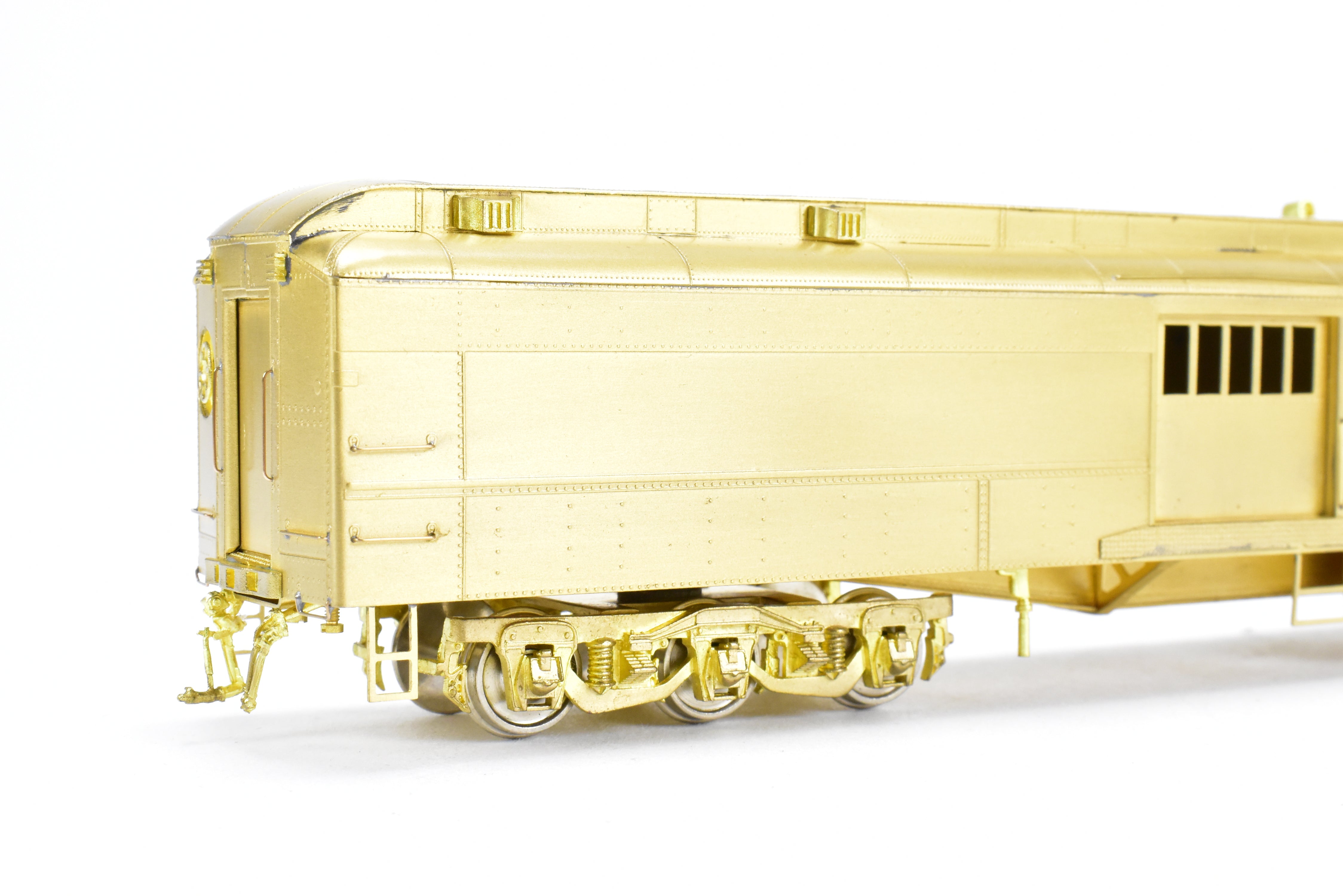 HO Scale Brass Cascade Models Great Northern (GN) Baggage Car Original Version with Square Ends and Wood Doors, Model Numbers #475 - #486