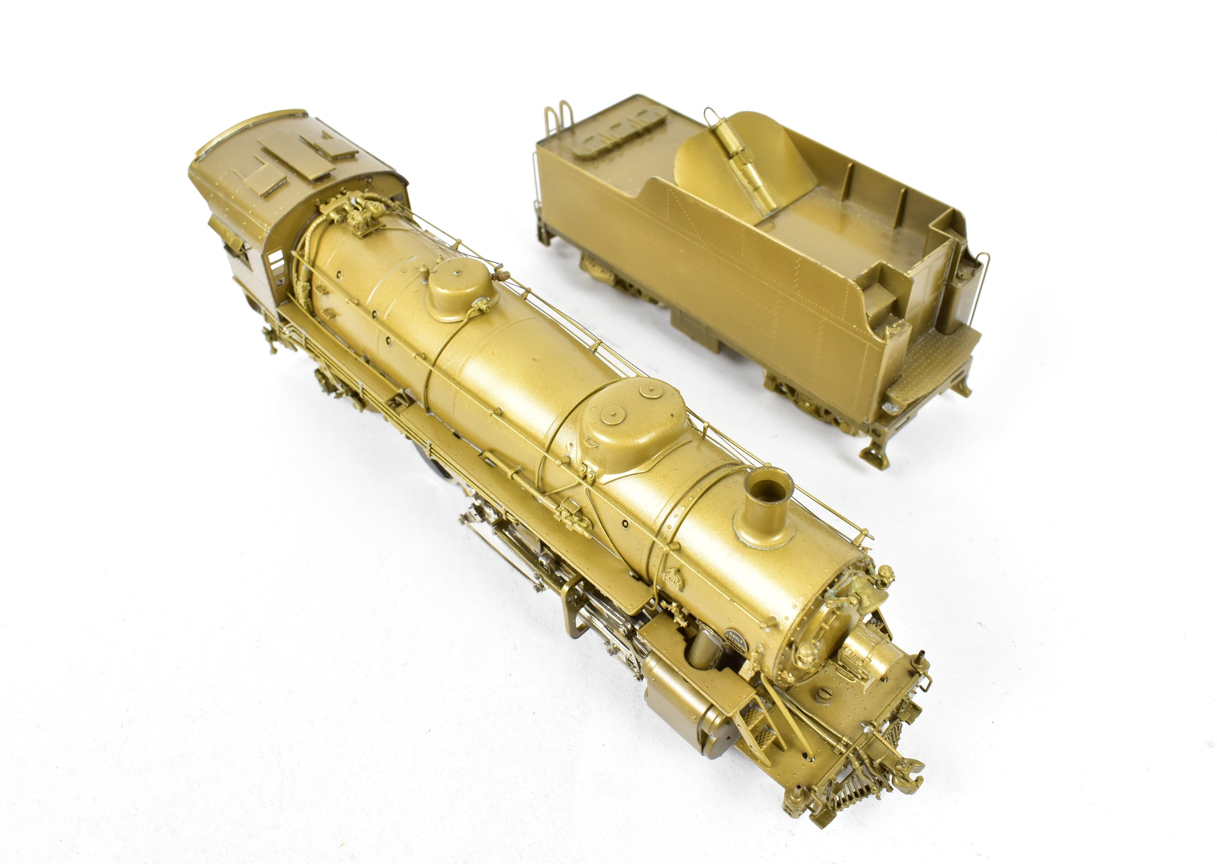 High - Quality HO Scale Brass Pacific Fast Mail (PFM) Model of United States Railway Administration (USRA) 2 - 8 - 2 Light Class Mikado Locomotive from 1977 Hi - Grade Run