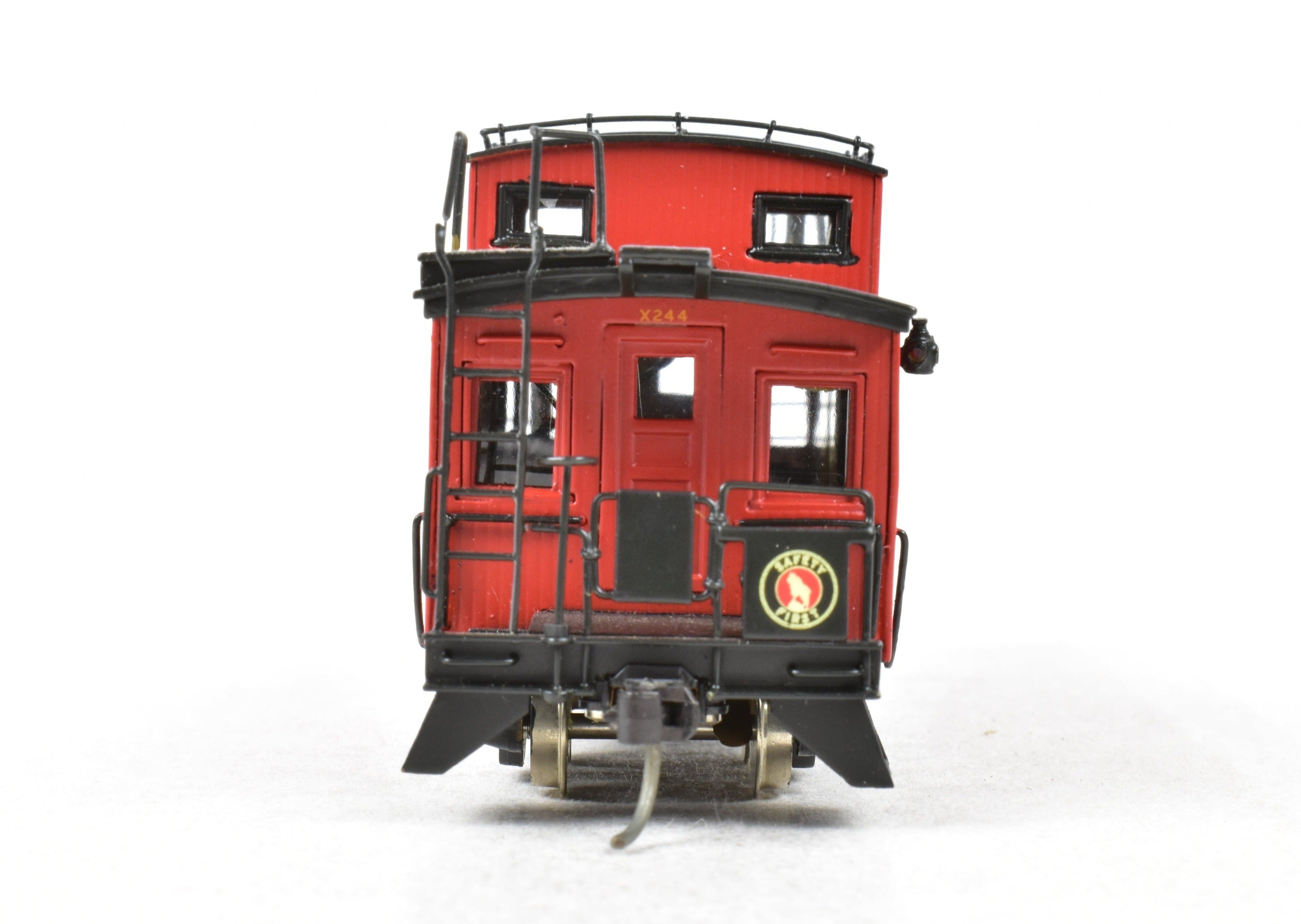 HO Scale Brass 30' Wood Sides Caboose Model by Overland Models, Inc. (OMI) for Great Northern with Incorrect Original Box