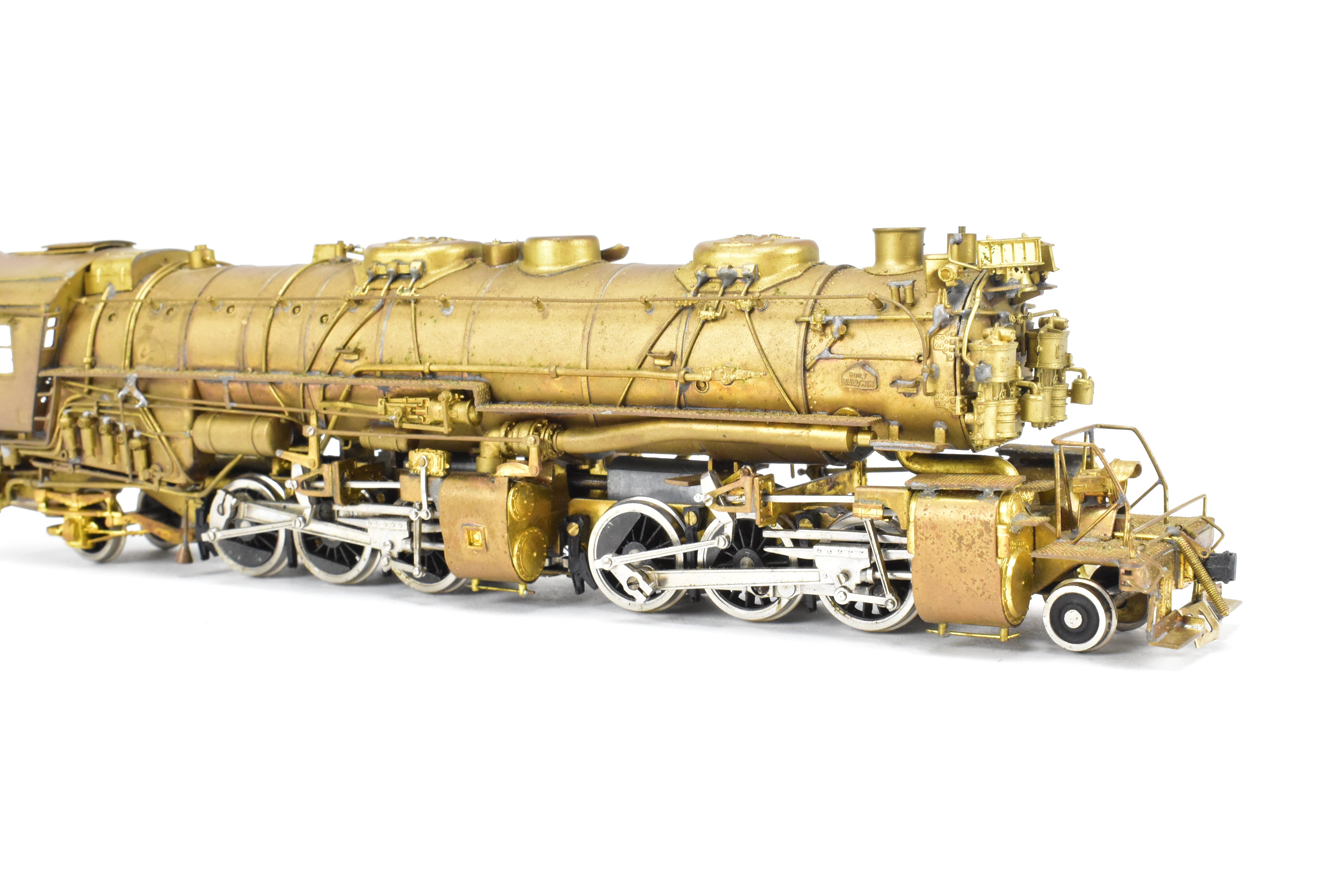 High - Quality HO Scale Brass Pacific Fast Mail (PFM) Model of United C&O - Chesapeake & Ohio H - 6 2 - 6 - 6 - 2 Steam Locomotive