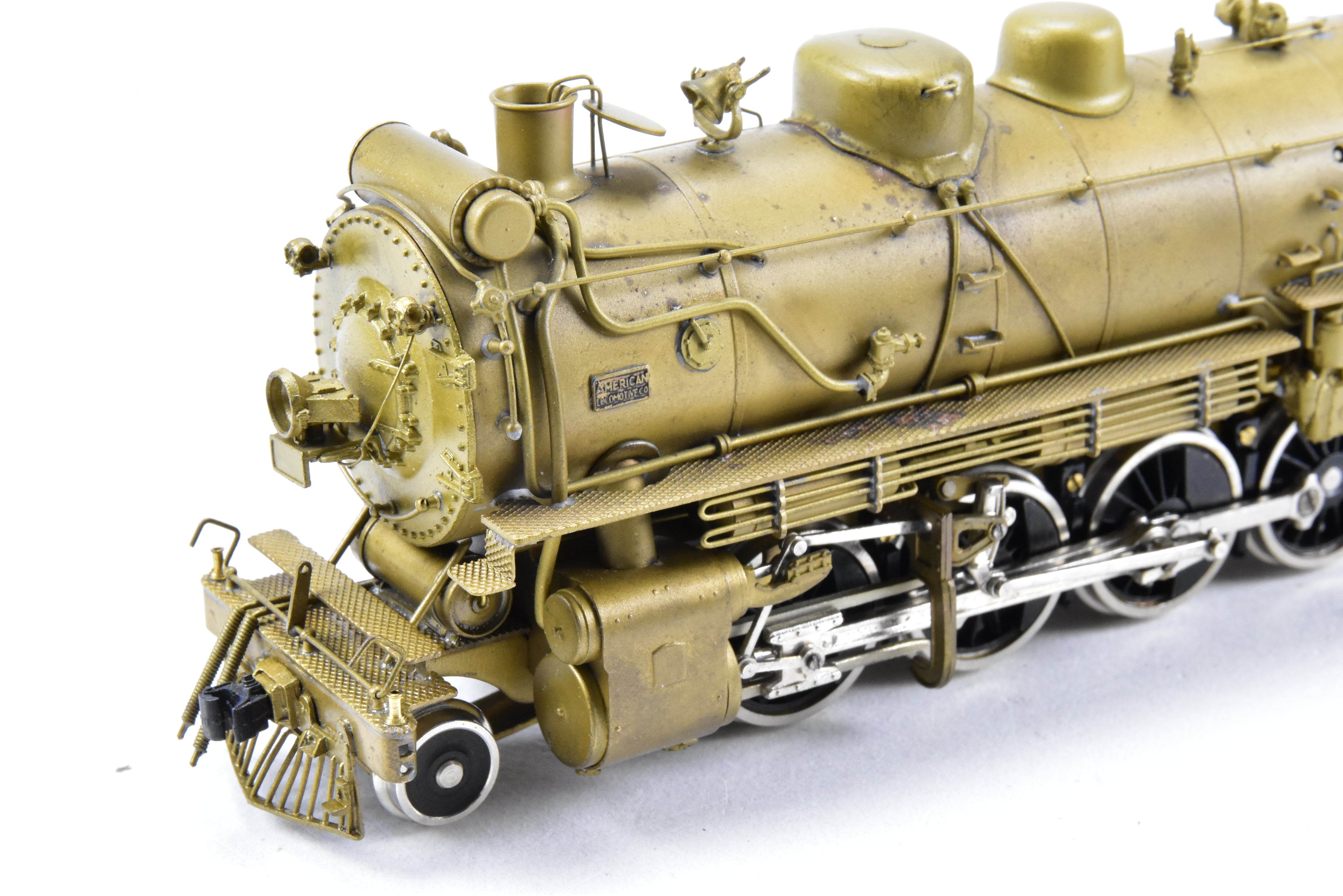 HO Scale Brass PFM United Western Pacific MK - 60 2 - 8 - 2 Mikado Locomotive Model