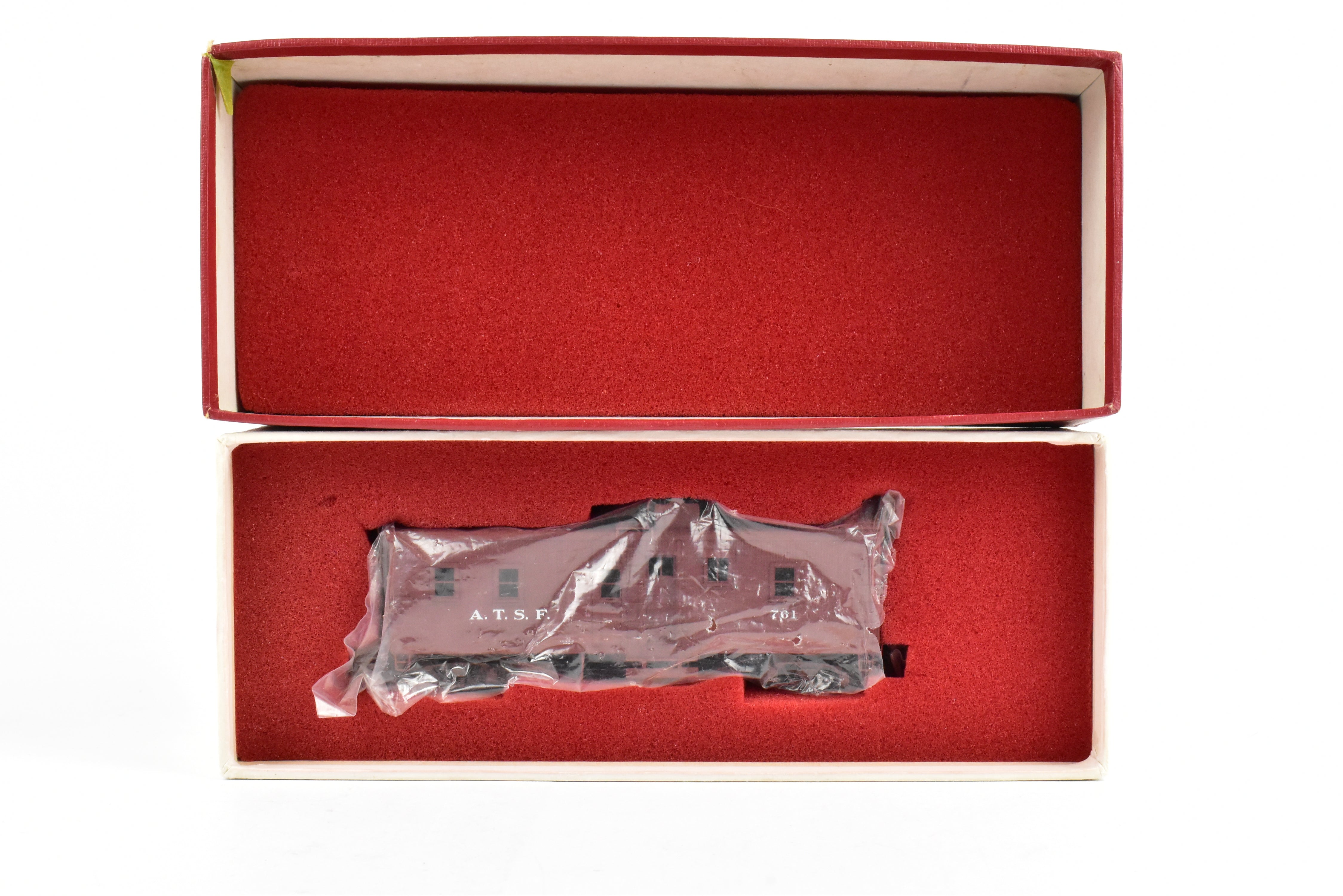 Custom Painted HO Brass Key Imports ATSF Santa Fe Caboose No. 761