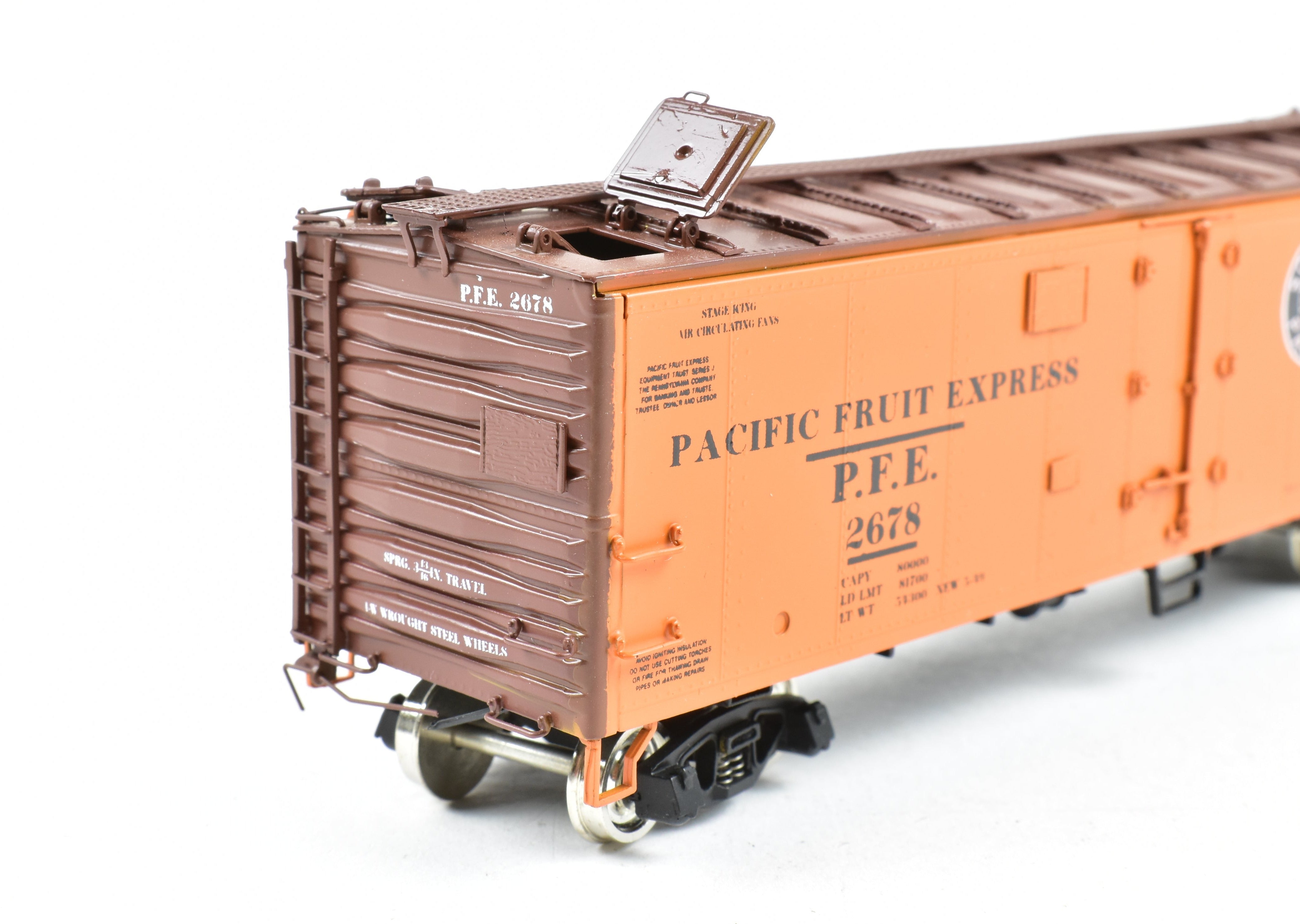 HO Scale Brass CIL Challenger Imports PFE R-40-26 Refrigerator Car #2678