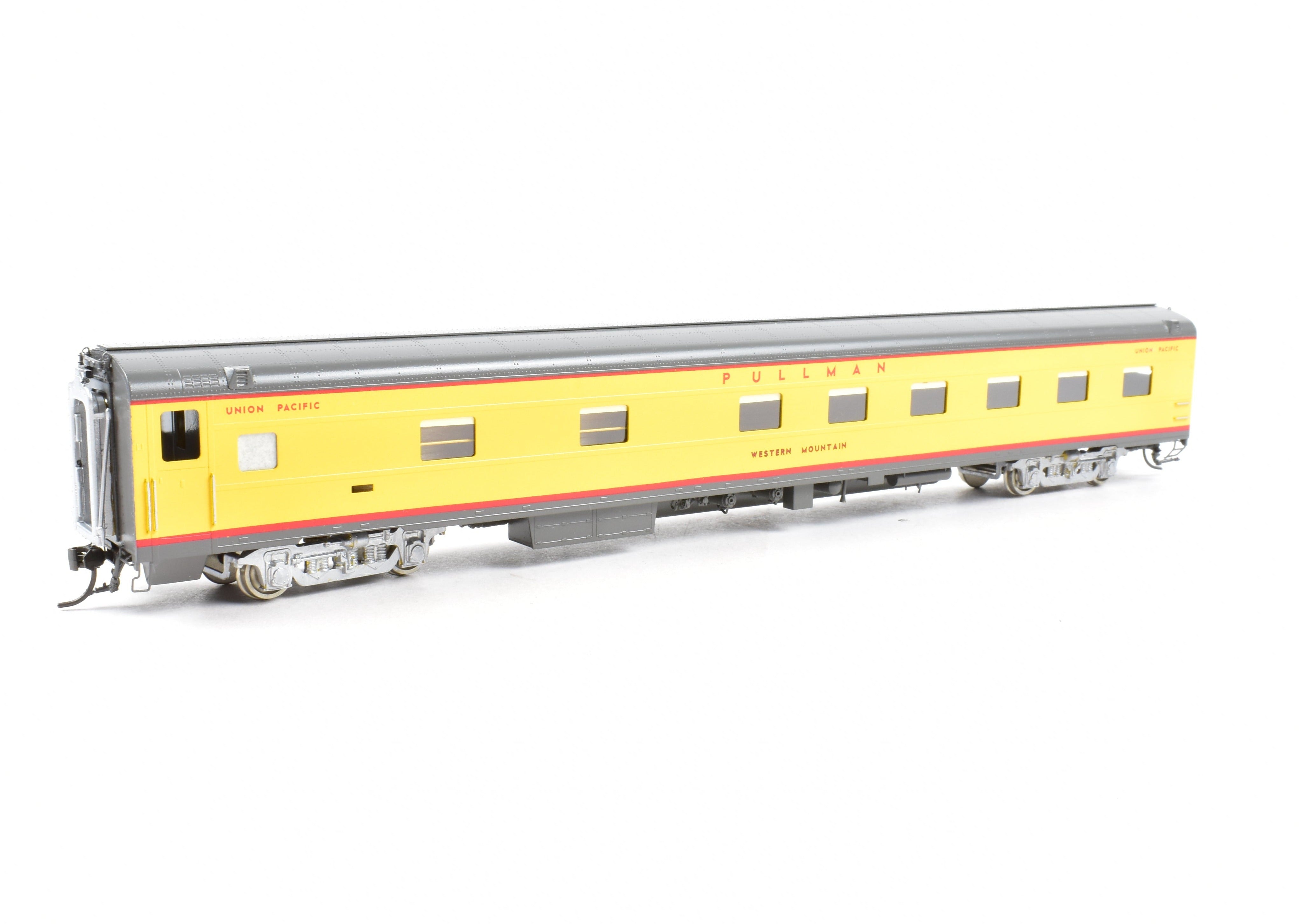 High - Quality HO Scale Brass Cascade Models C&NW - Chicago & North Western 12 RMT/4DBR Western Series Sleeper Car for Model Trains, CP Version