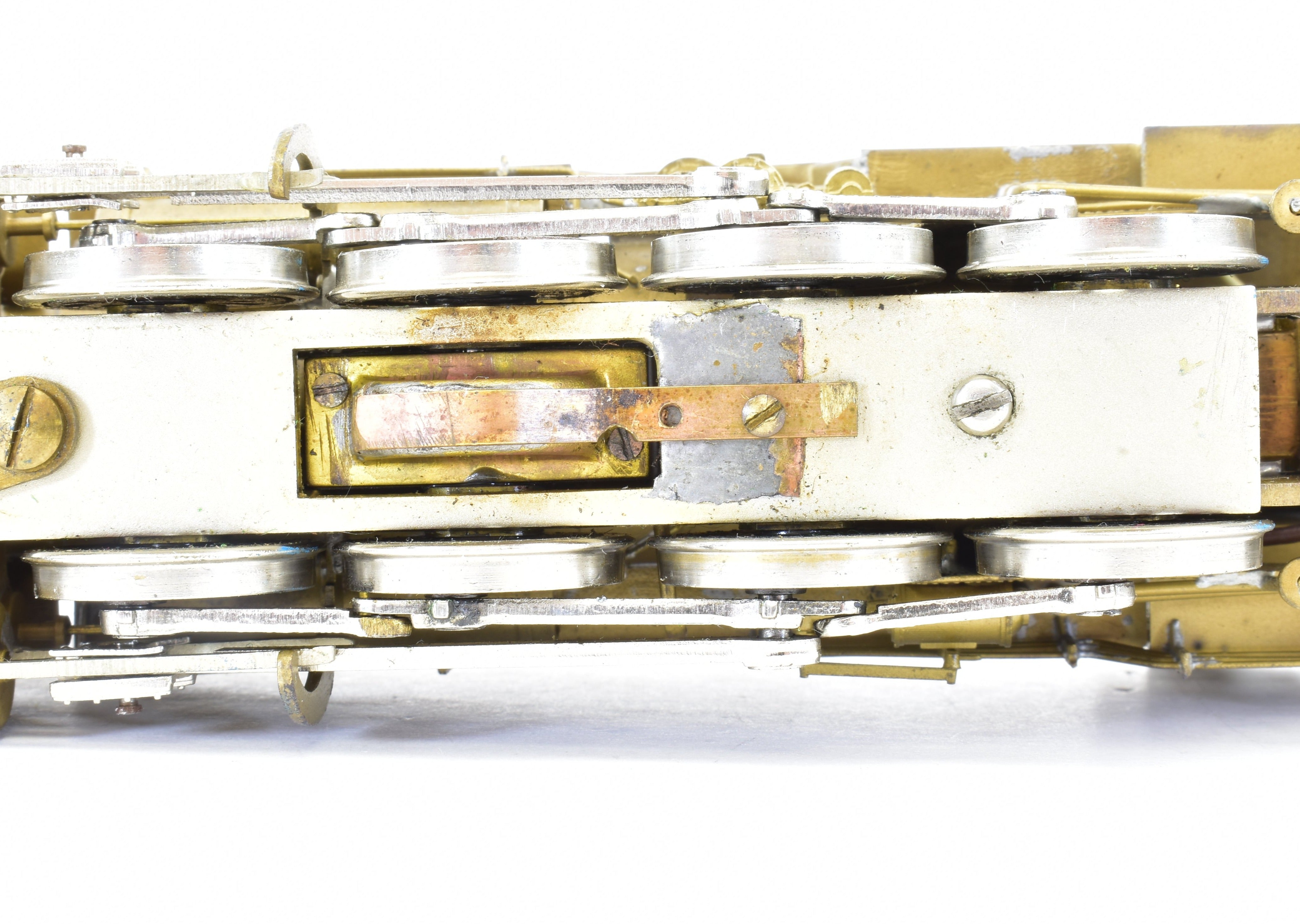 High - Quality HO Scale Brass PFM - United UP Union Pacific 2 - 8 - 0 Steam Locomotive with Can Motor Upgrade