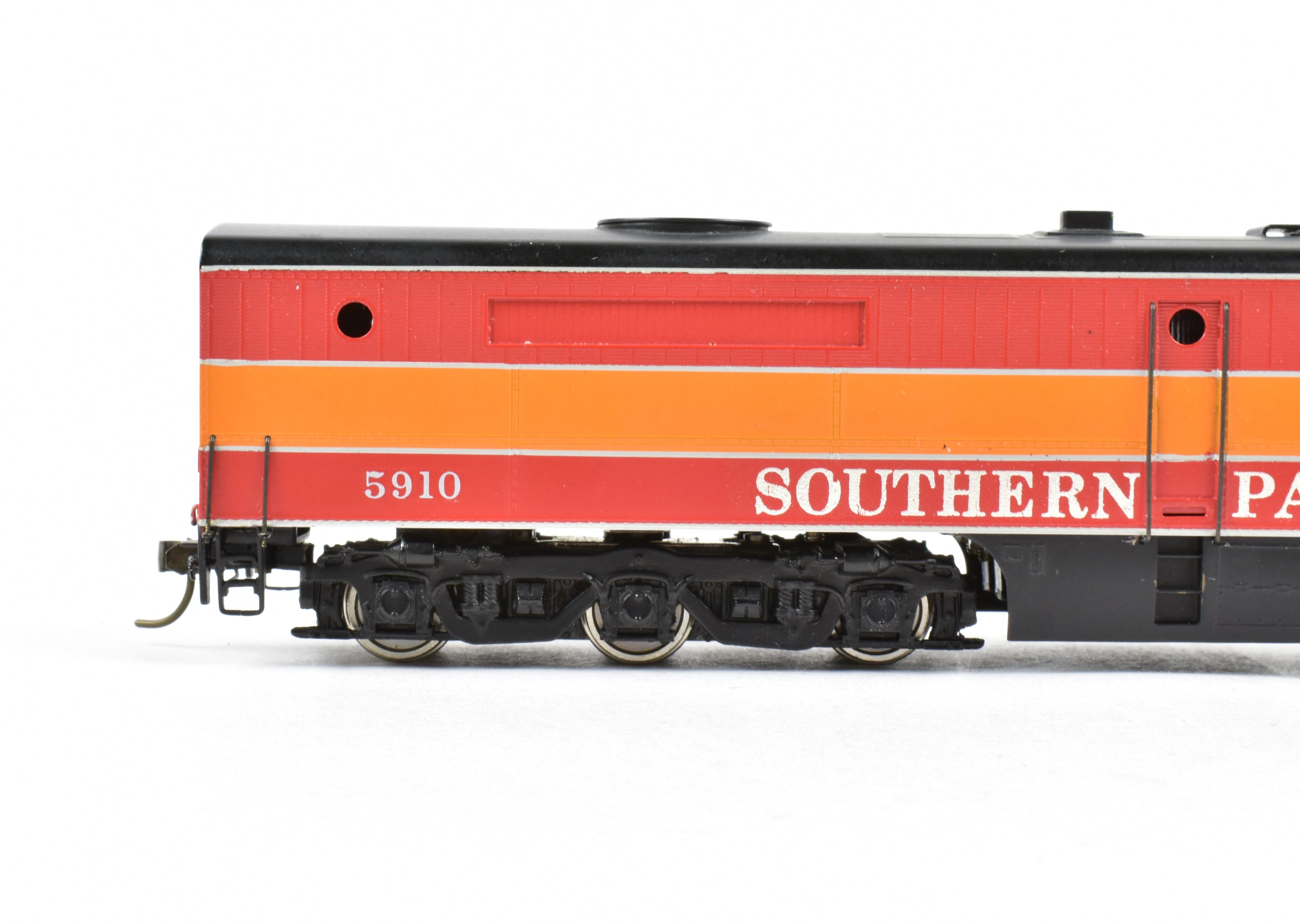 HO Scale Brass Balboa SP - Southern Pacific Daylight PA - 1 A - B - A Locomotive Set with Factory Painting