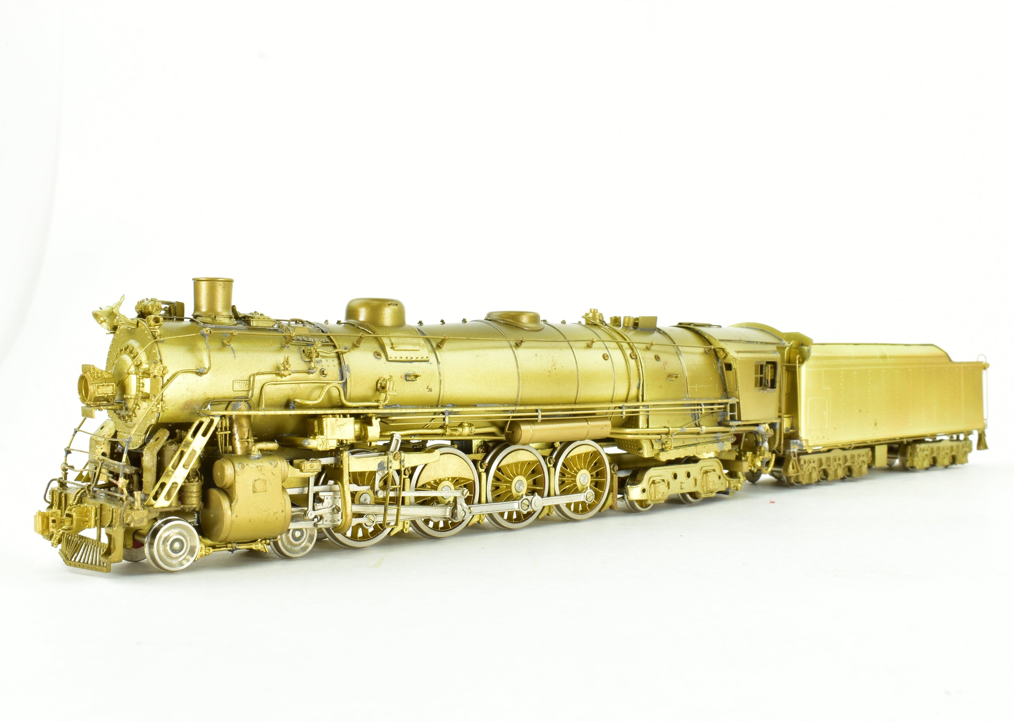 High - Quality HO Scale Brass Model Train Key Imports Classic NP - Northern Pacific Class A - 1 4 - 8 - 4 Steam Locomotive No. 2626