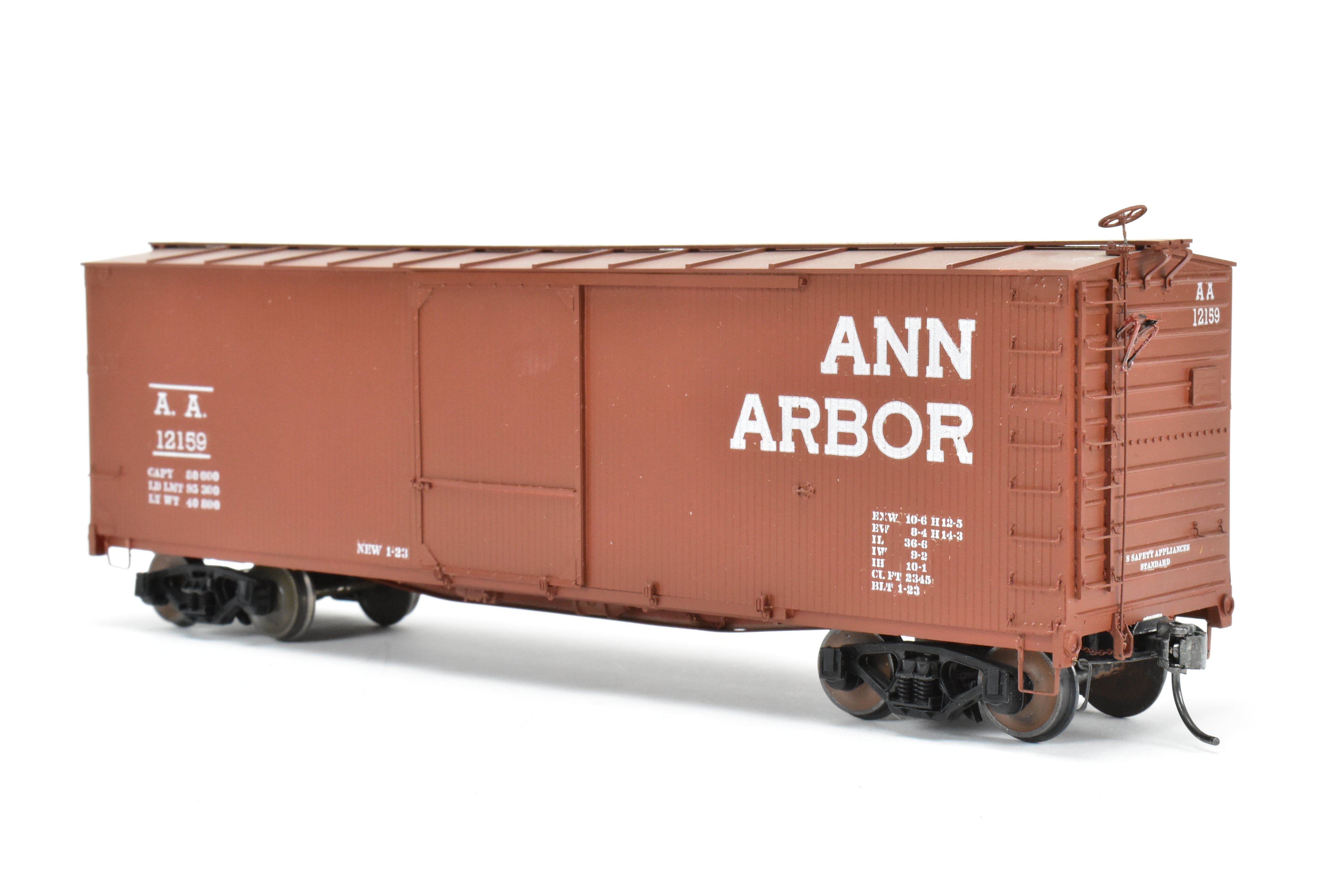 O Scale Model Train Collectible: Rails Unlimited Ann Arbor Custom-Built and Painted 40' USRA Double Sheath Boxcar
