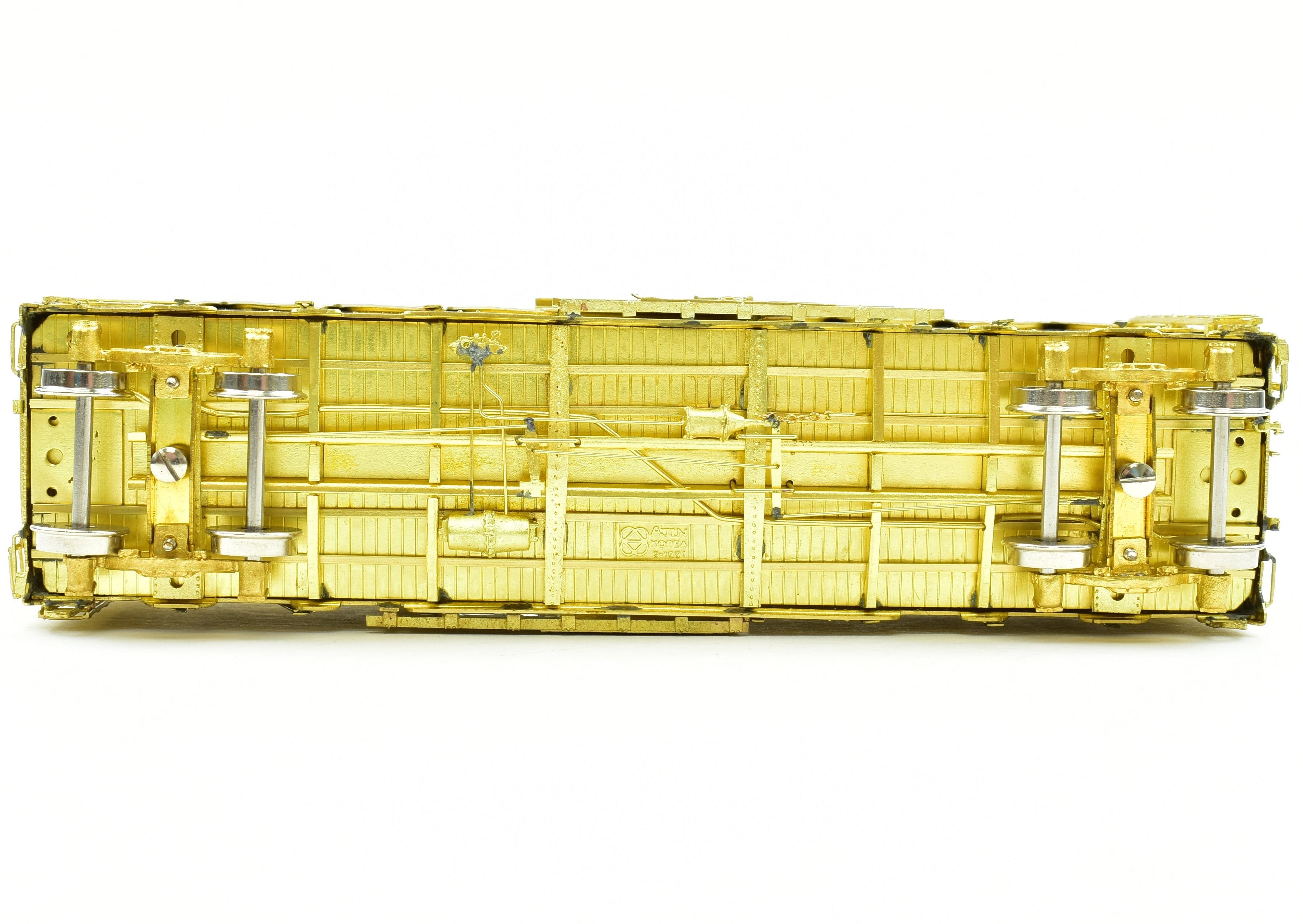 HO Brass OMI NKP Nickel Plate Road 'War Emergency' OSB Boxcar by Overland Models