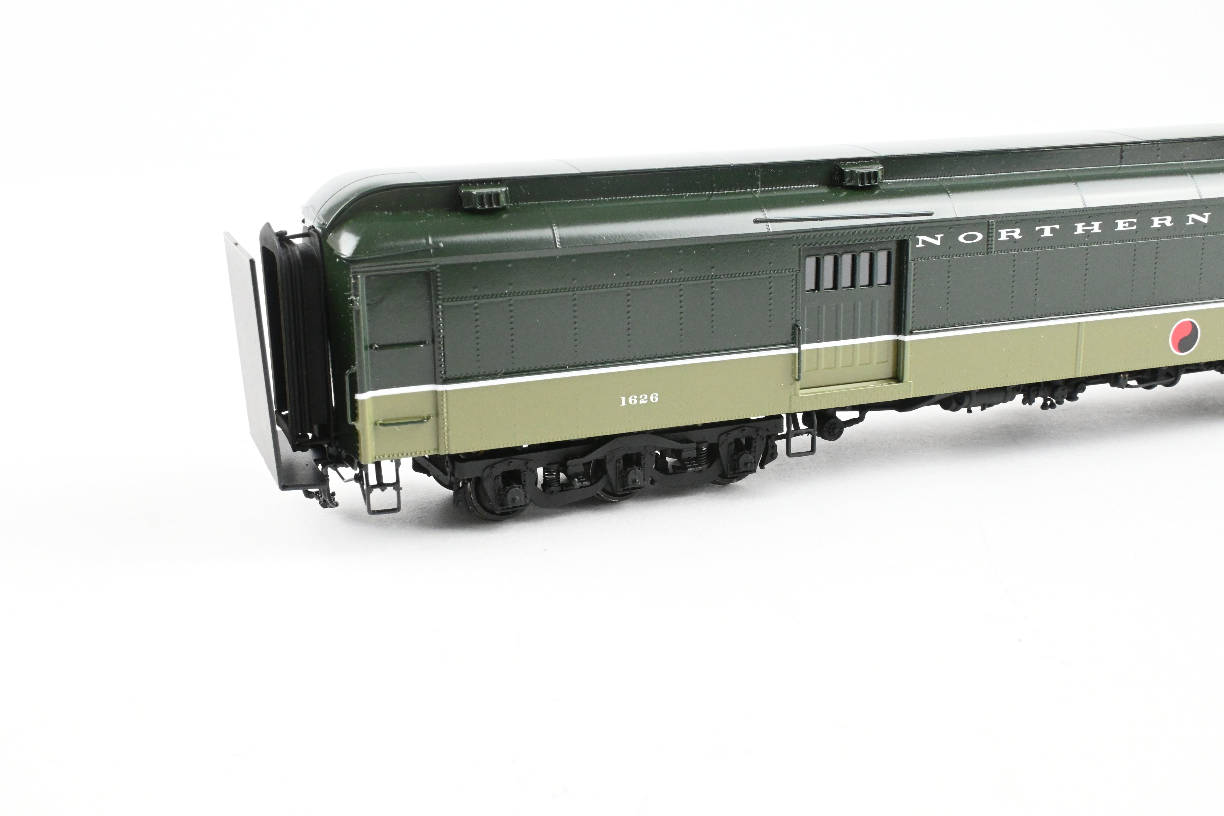 HO Scale Brass Model Train Baggage Car by W&R Enterprises - Northern Pacific Baggage Car Featuring Wood Doors, FP Loewy Design, No. 1626