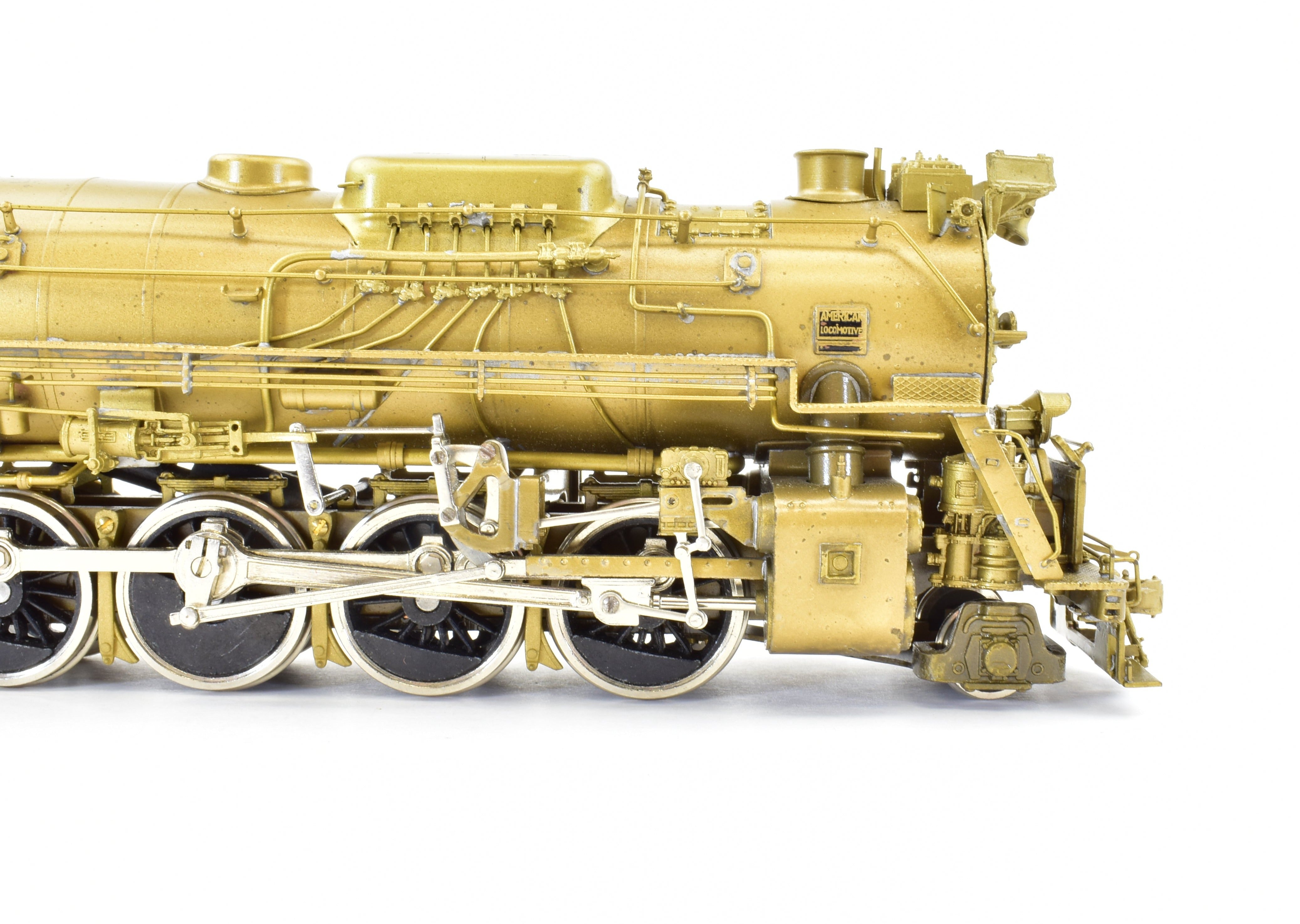 High - Quality HO Scale Brass Pacific Fast Mail (PFM) Model Train - United C&O, Chesapeake & Ohio 2 - 8 - 4 Alco Kanawha, 1977 Edition