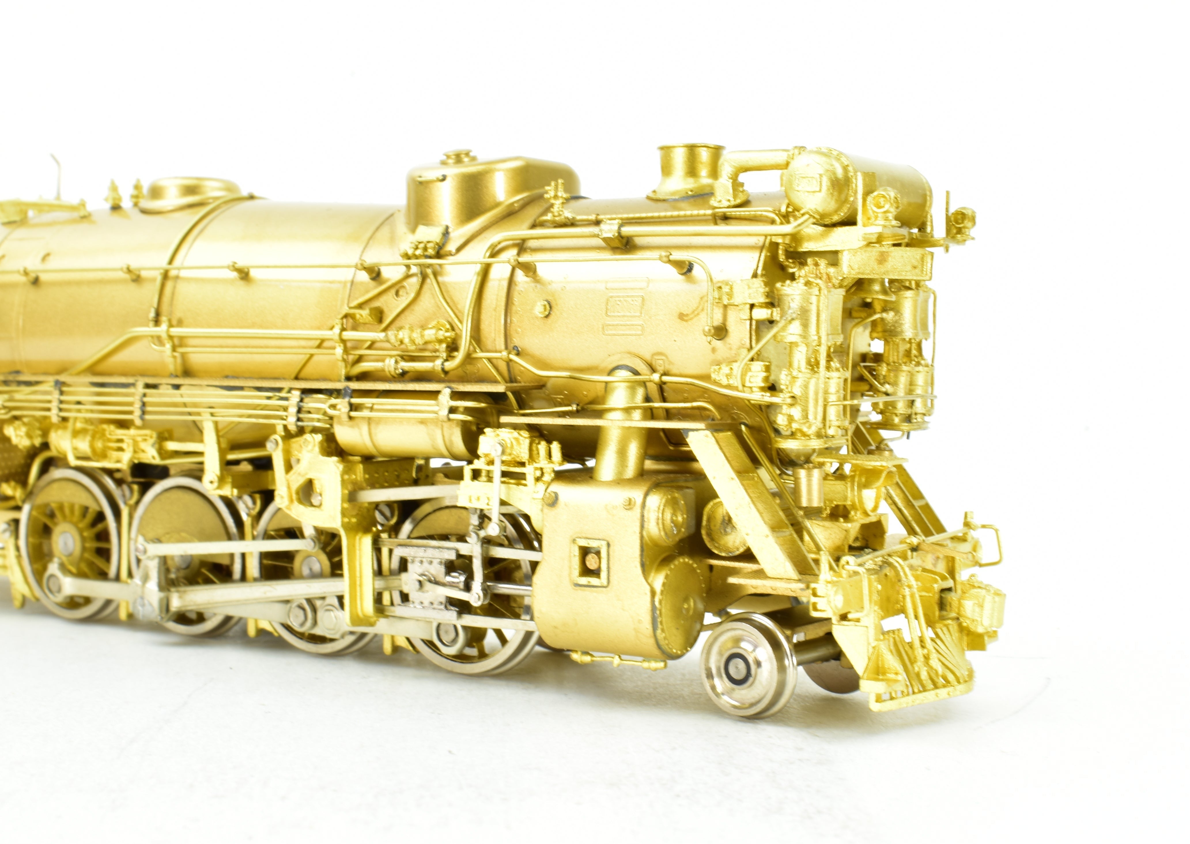 HO Scale Brass Model Train - Key Imports C&O Chesapeake & Ohio K3a Class 2-8-2 Mikado Locomotive with Elesco Feed Water Heater and 21RA Tender
